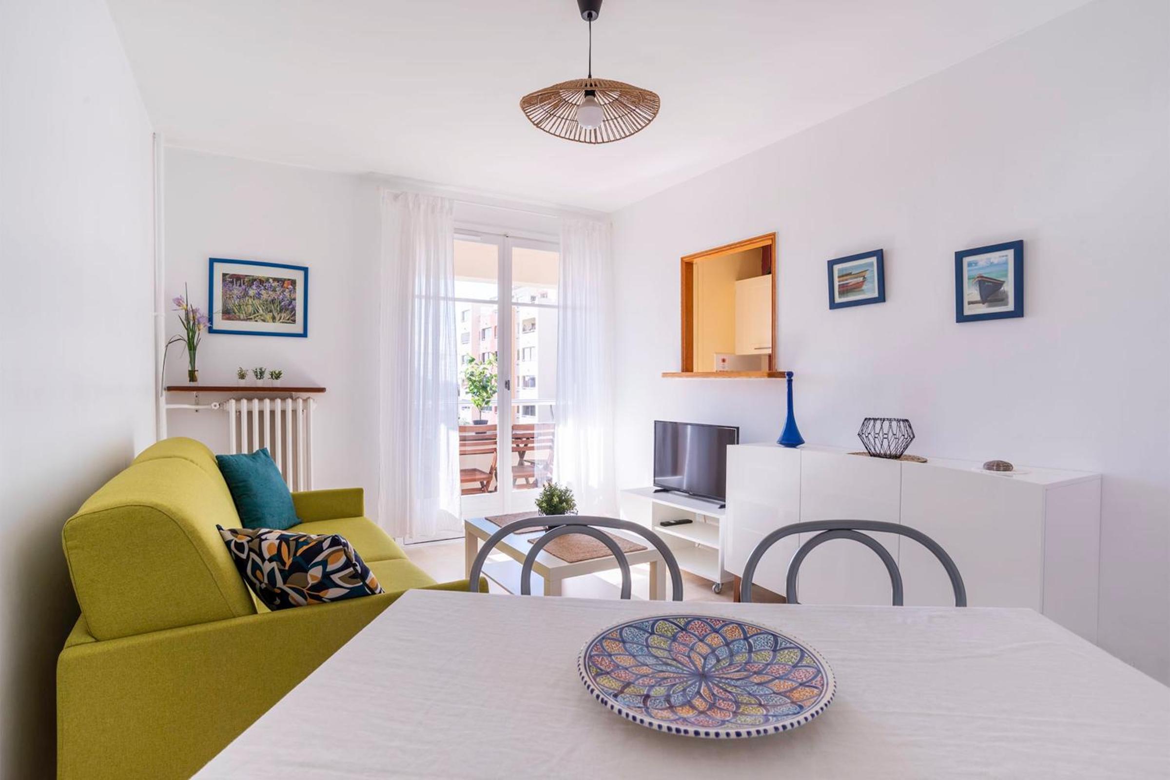 Flat With Loggia At 10min From The Beach view 3