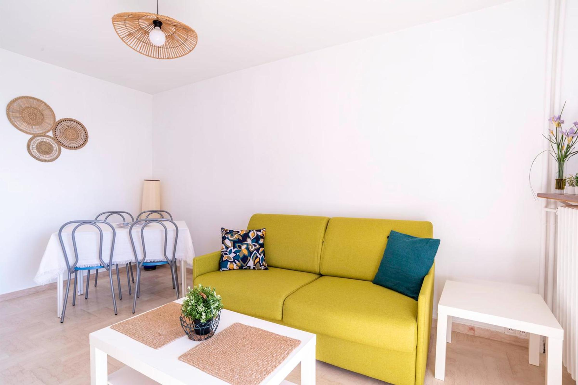 Flat With Loggia At 10min From The Beach view 2