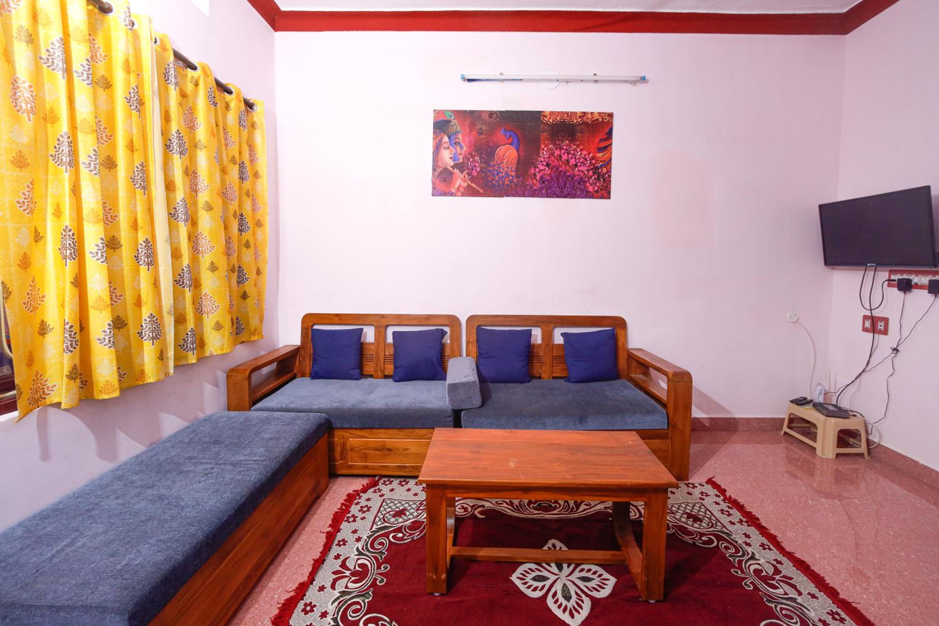 Happy Orange Villa (3 BHK) @ White Town view 2
