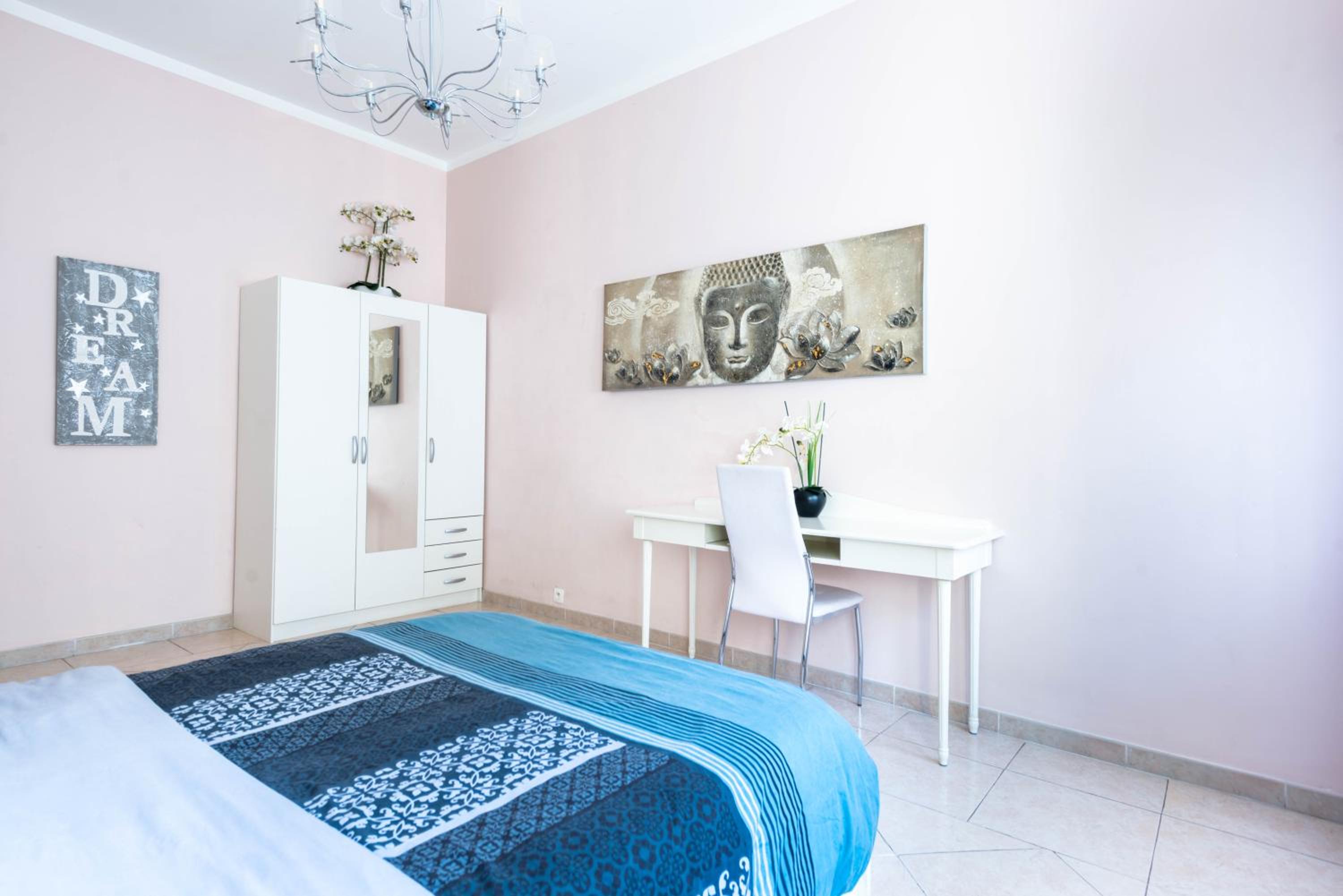 NOTRE DAME - Huge sunny modern 2BR flat - Terrace photo 5