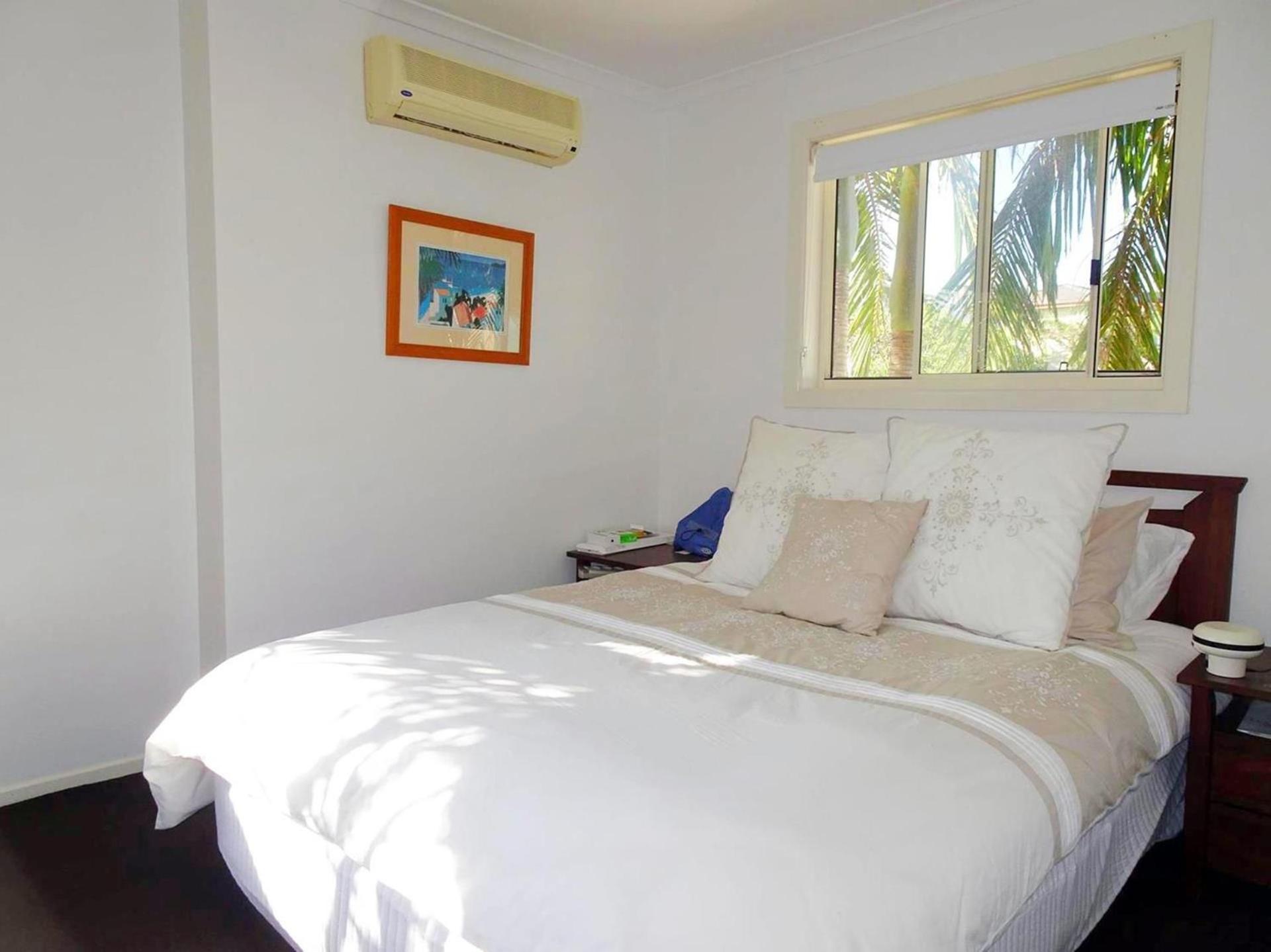 Sea Views at Aqualuna 9 Solitary Islands Way 94