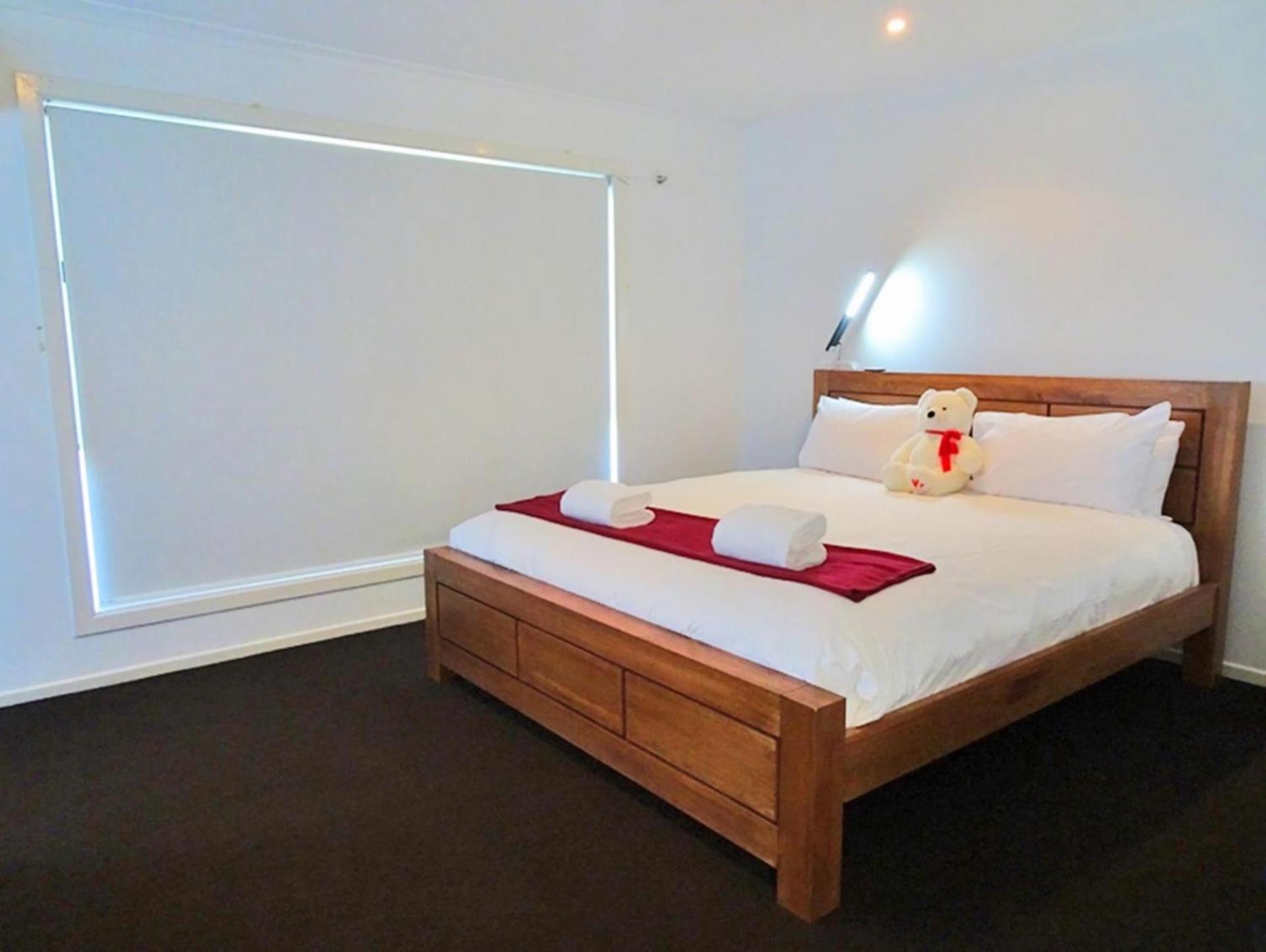 Sea Views at Aqualuna 9 Solitary Islands Way 94