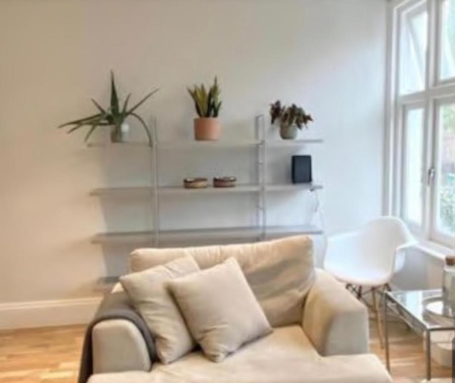 ARC DE TRIOMPHE-CARNOT Luxury & Design