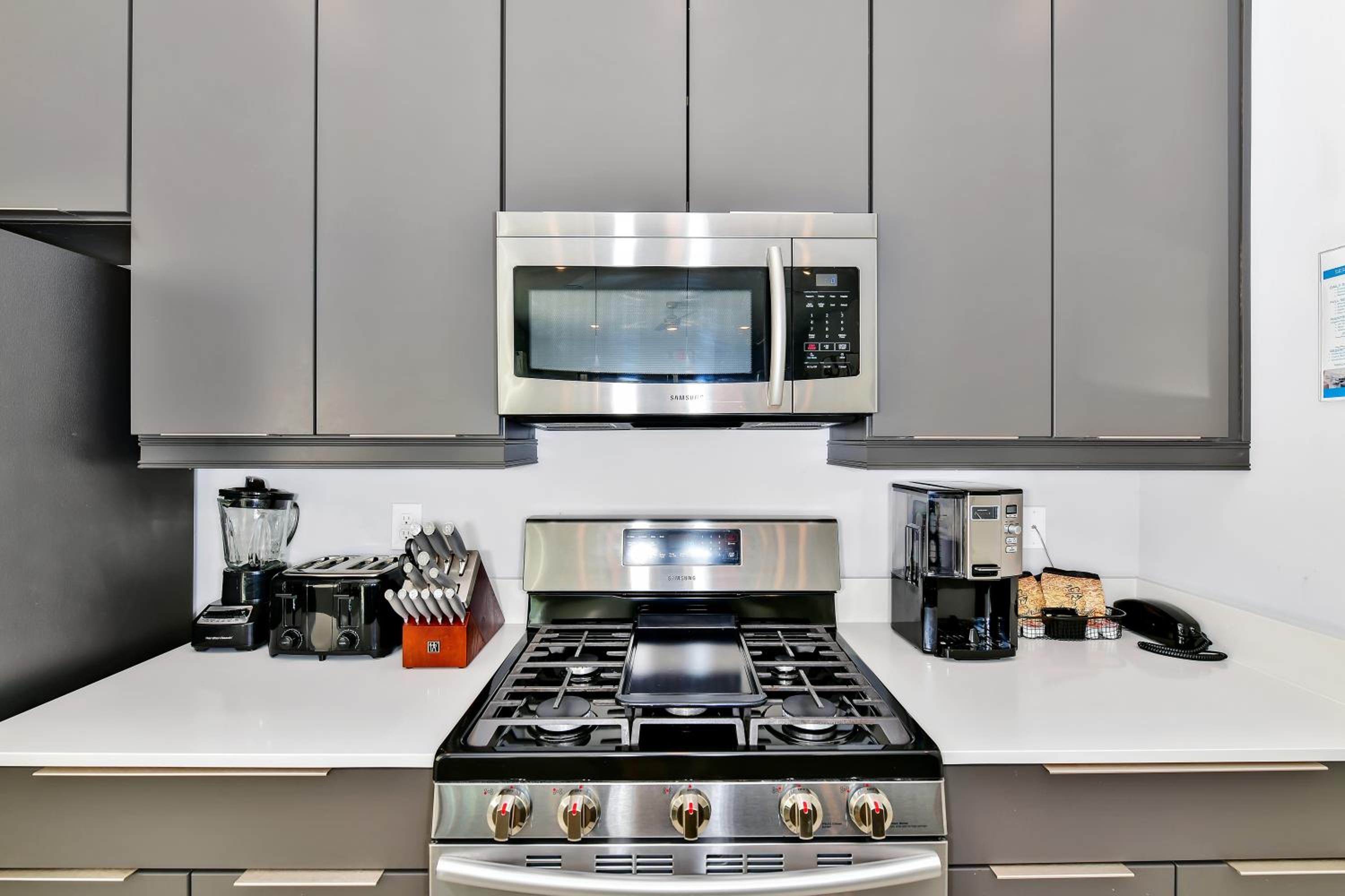 Cozy Condo near Disney w/ Hotel Amenities - 7740 - 2 - 106