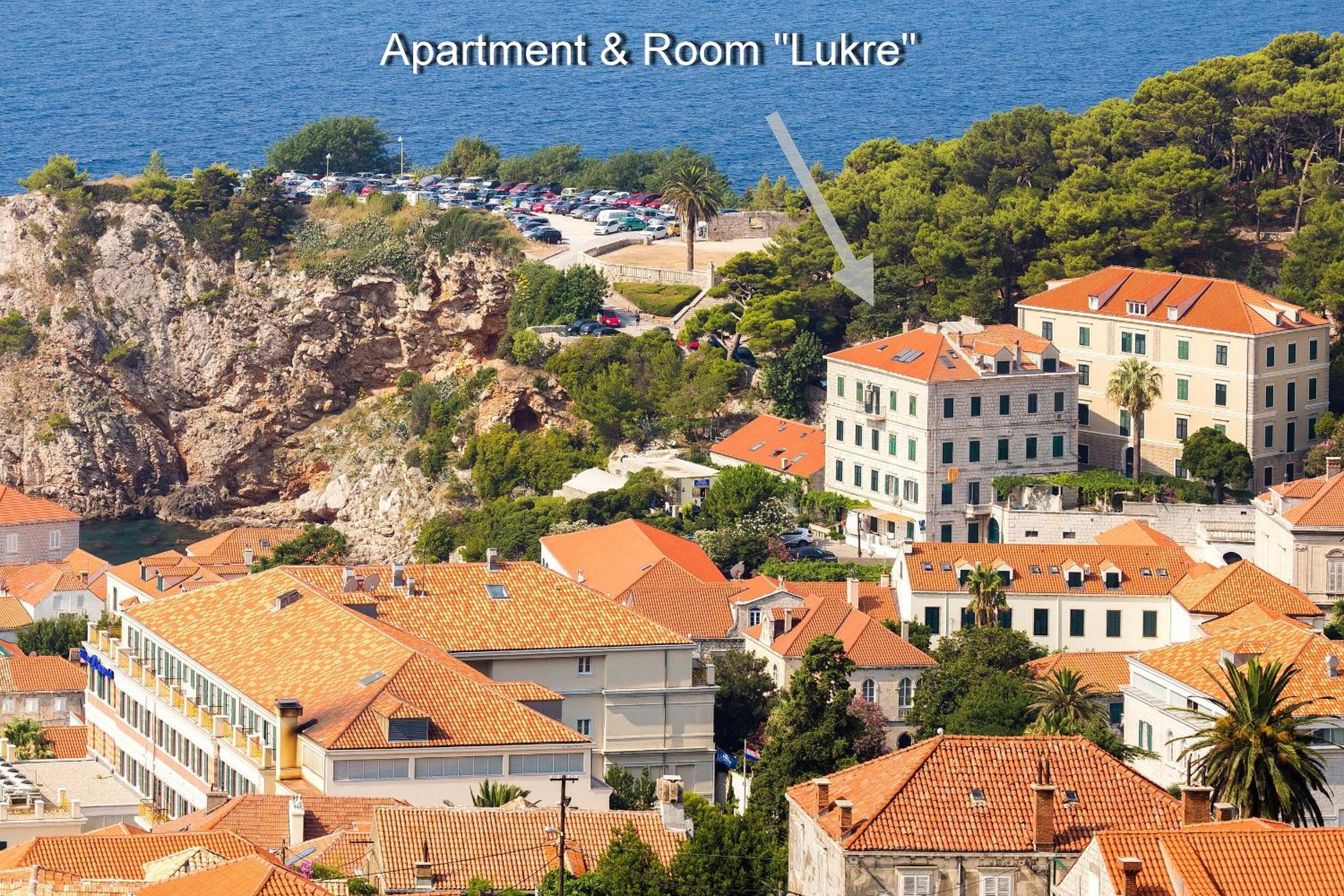 Apartment& Room Lukre / Apartment Lukre with terrace