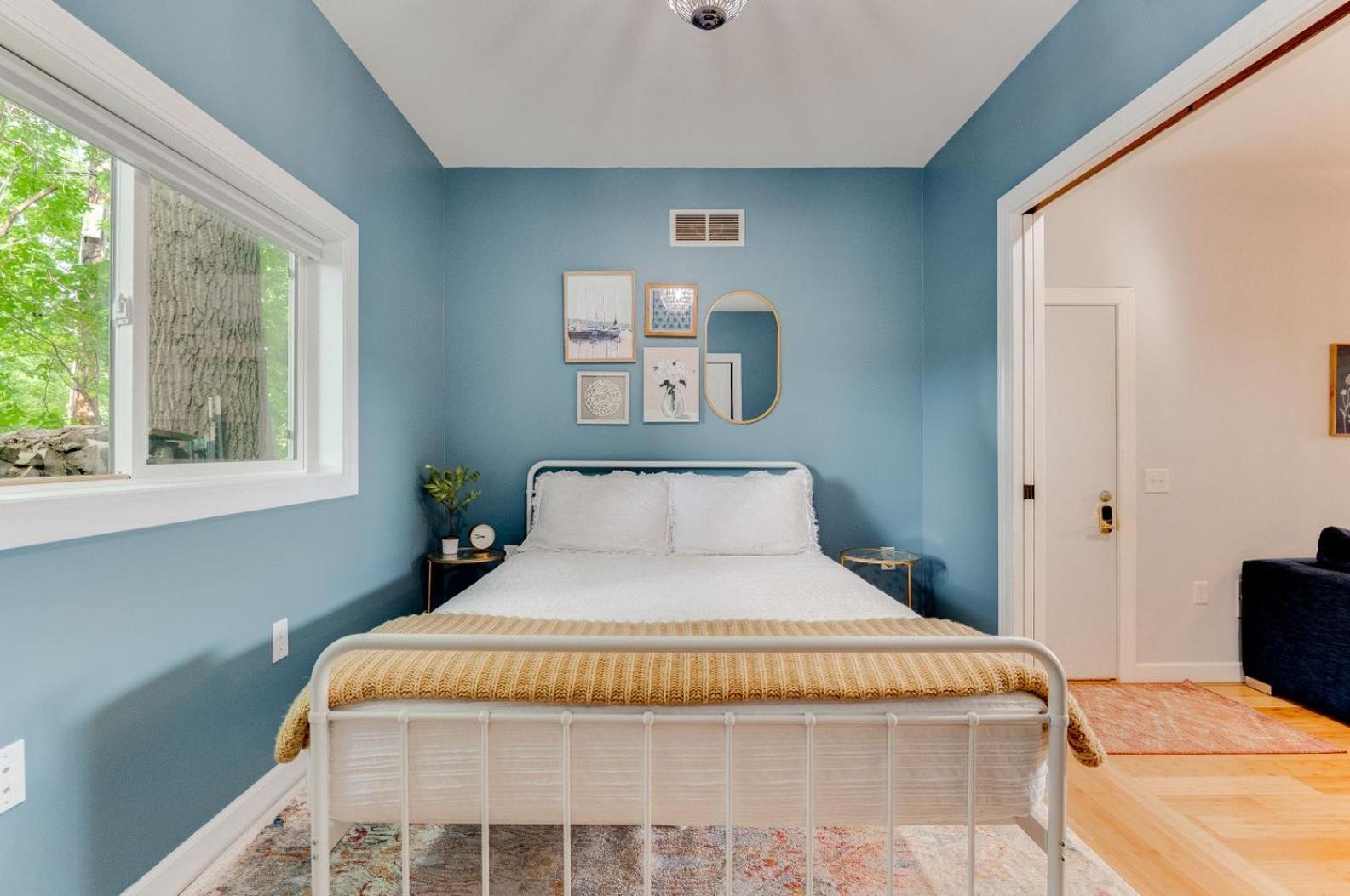 The Guest House - Carriage House