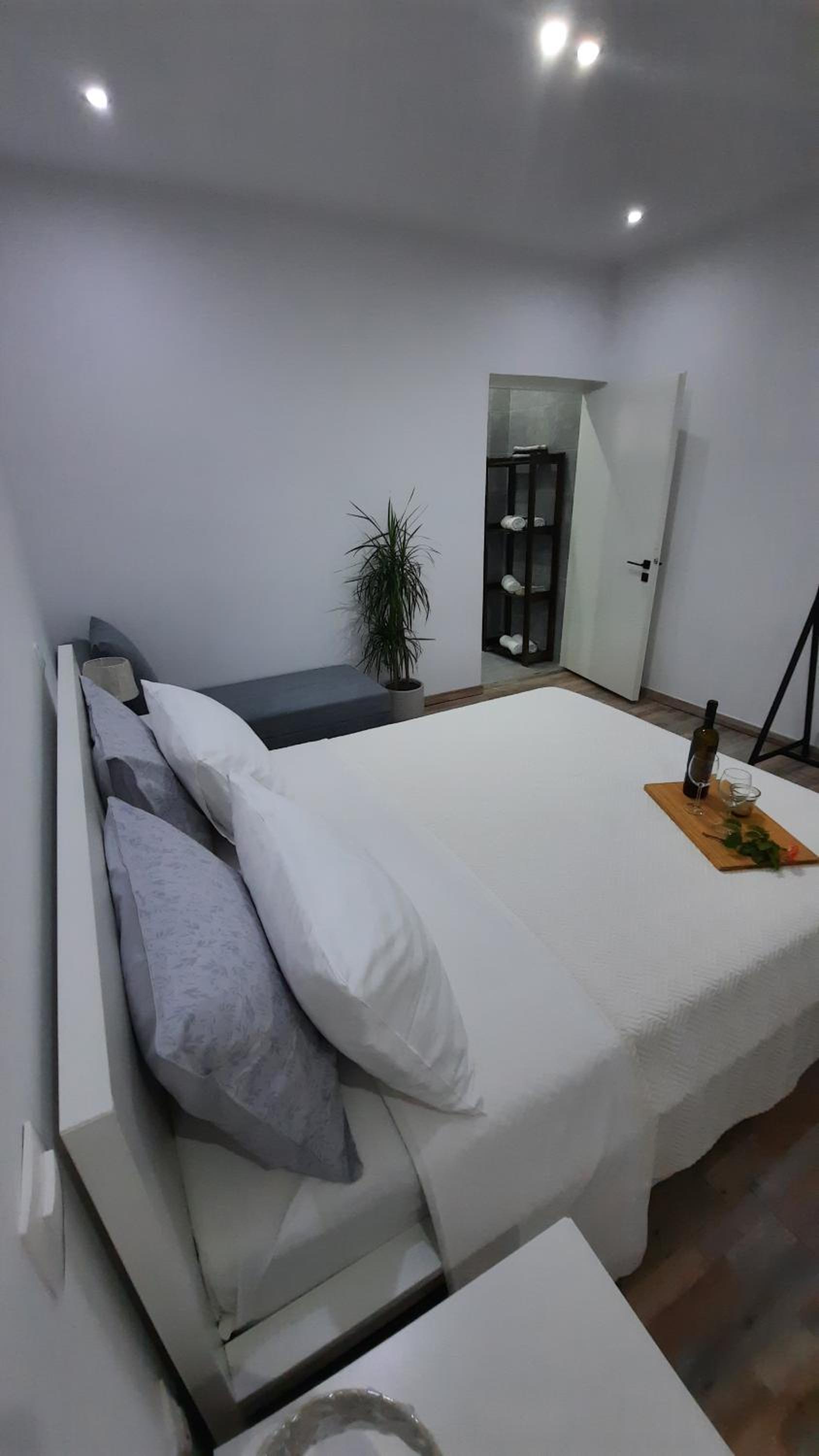 Glyfada Vacation Apt