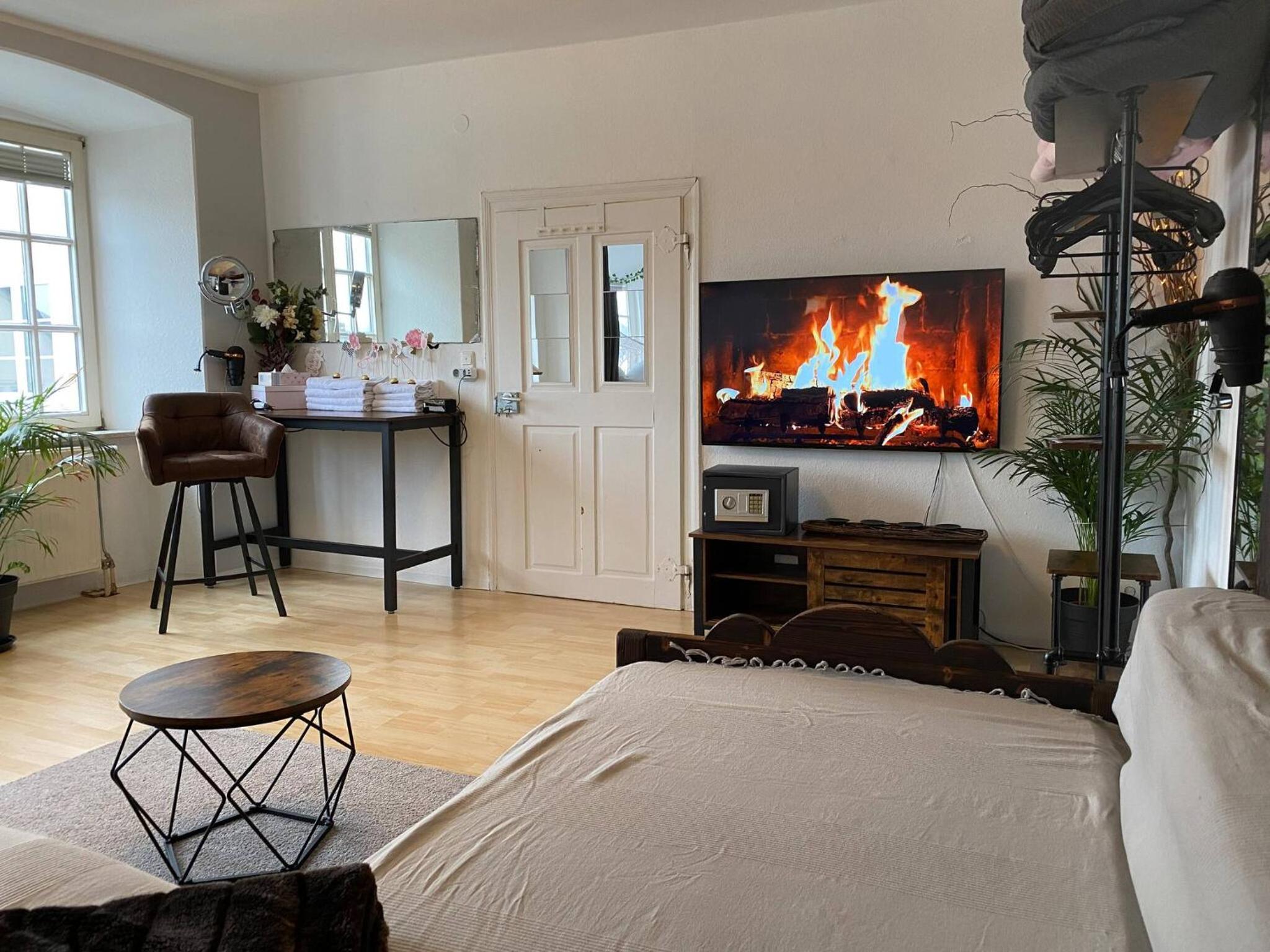 Room in Apartment - Schlafen Wie Prinzessinnen In Kemptens Schlosschen