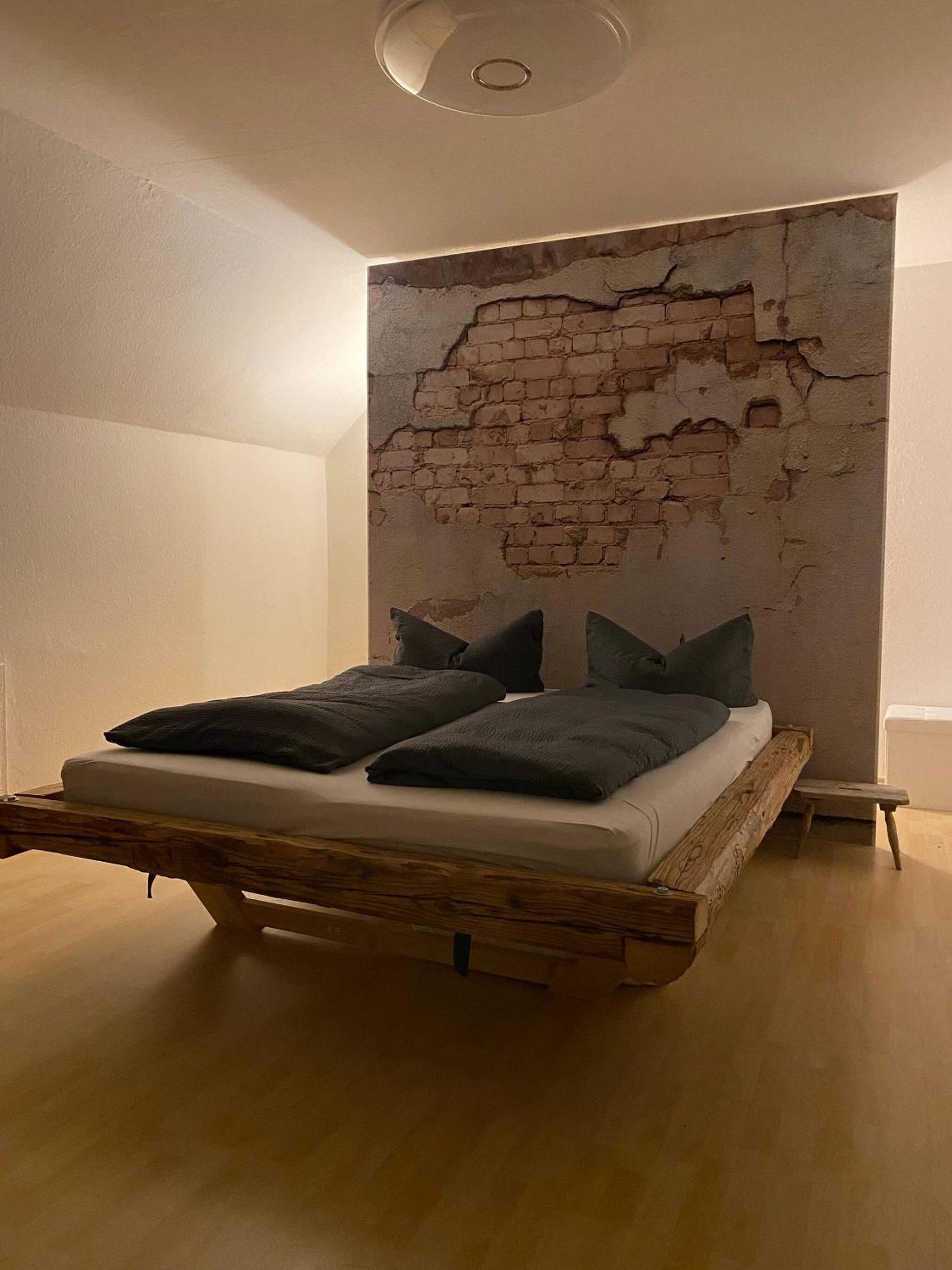 Room in Apartment - Schlafen Wie Prinzessinnen In Kemptens Schlosschen