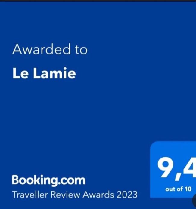 Le Lamie view 3