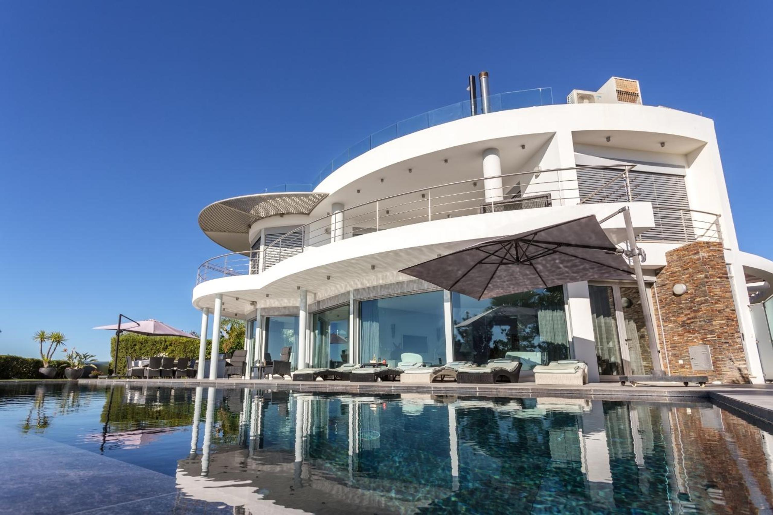 Villa Croesa - Vale de Lobo view 3
