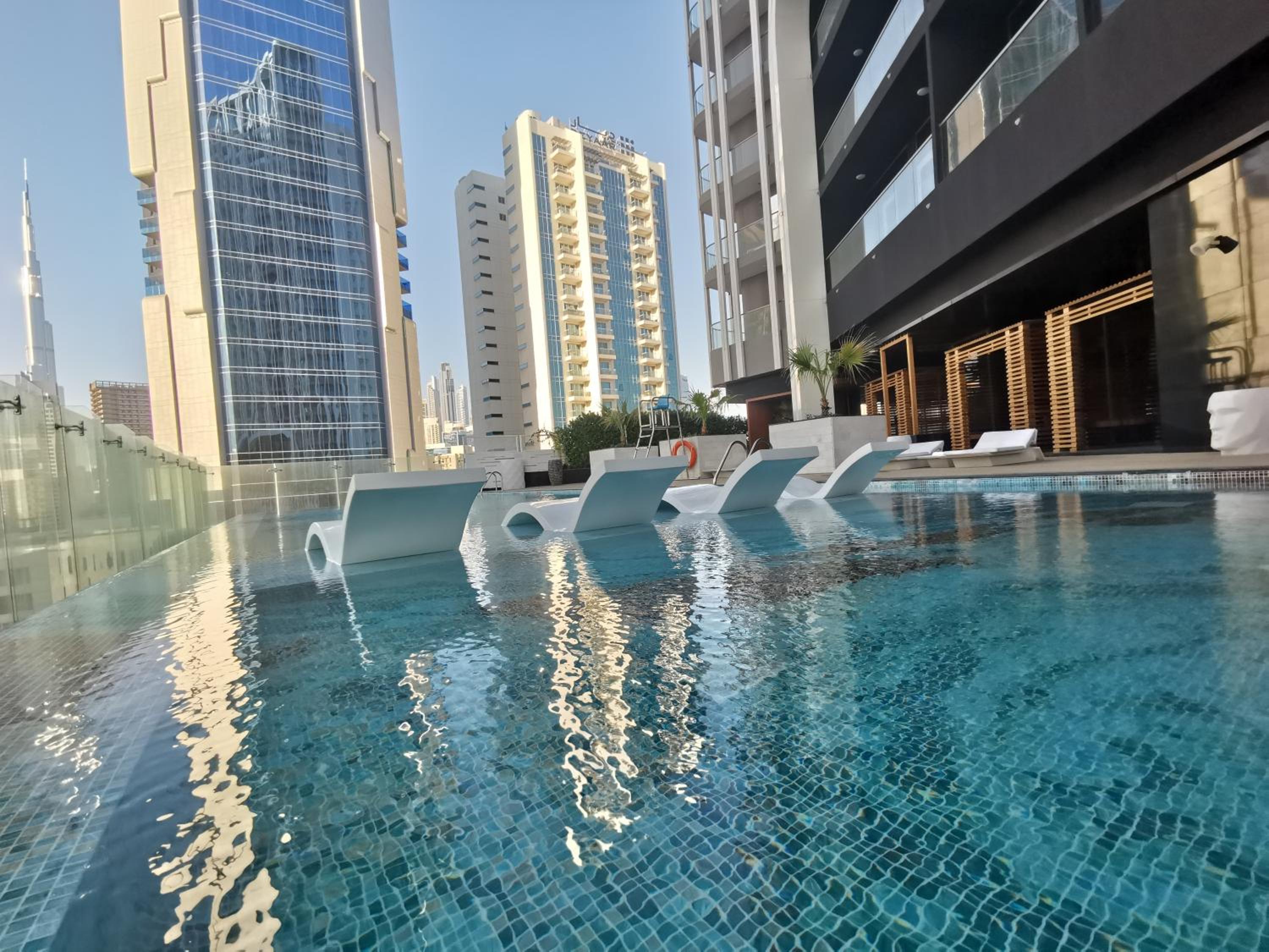 Vacay Lettings - 1BHK convertible to 2BHK in Business Bay