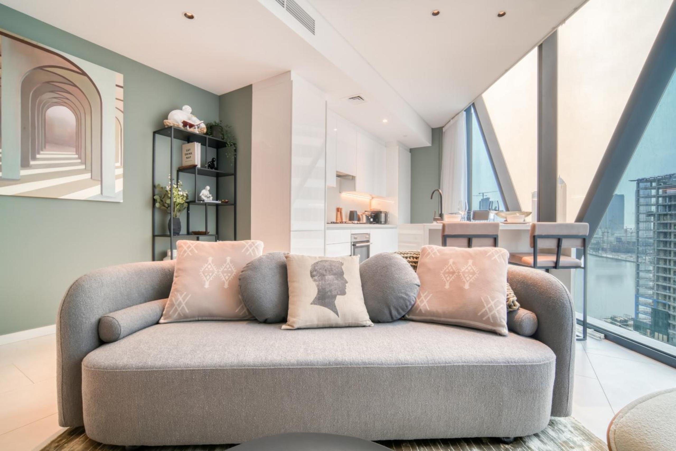 Marquise Square, Business Bay Dubai - Mint Stay photo 4