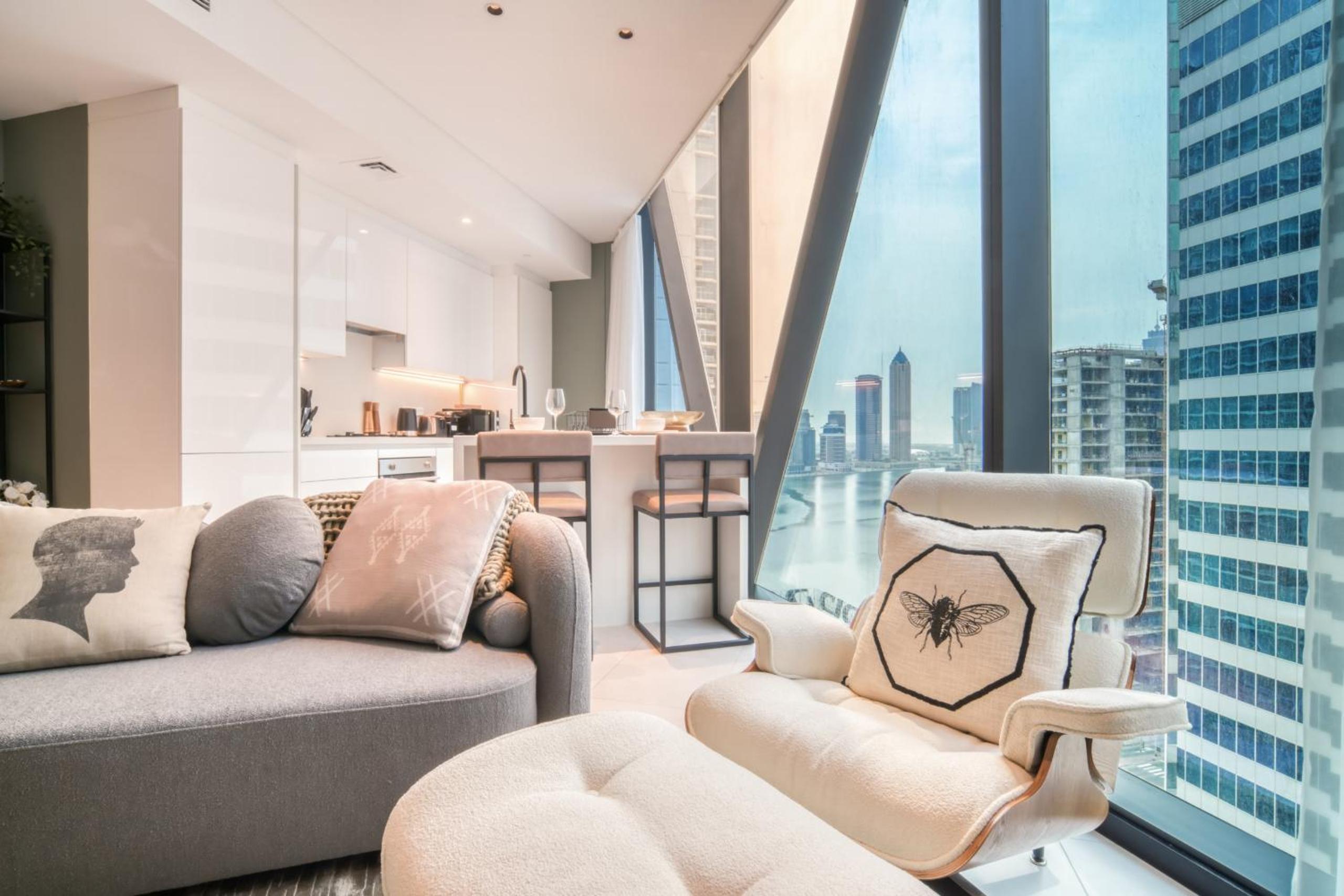 Marquise Square, Business Bay Dubai - Mint Stay photo 5