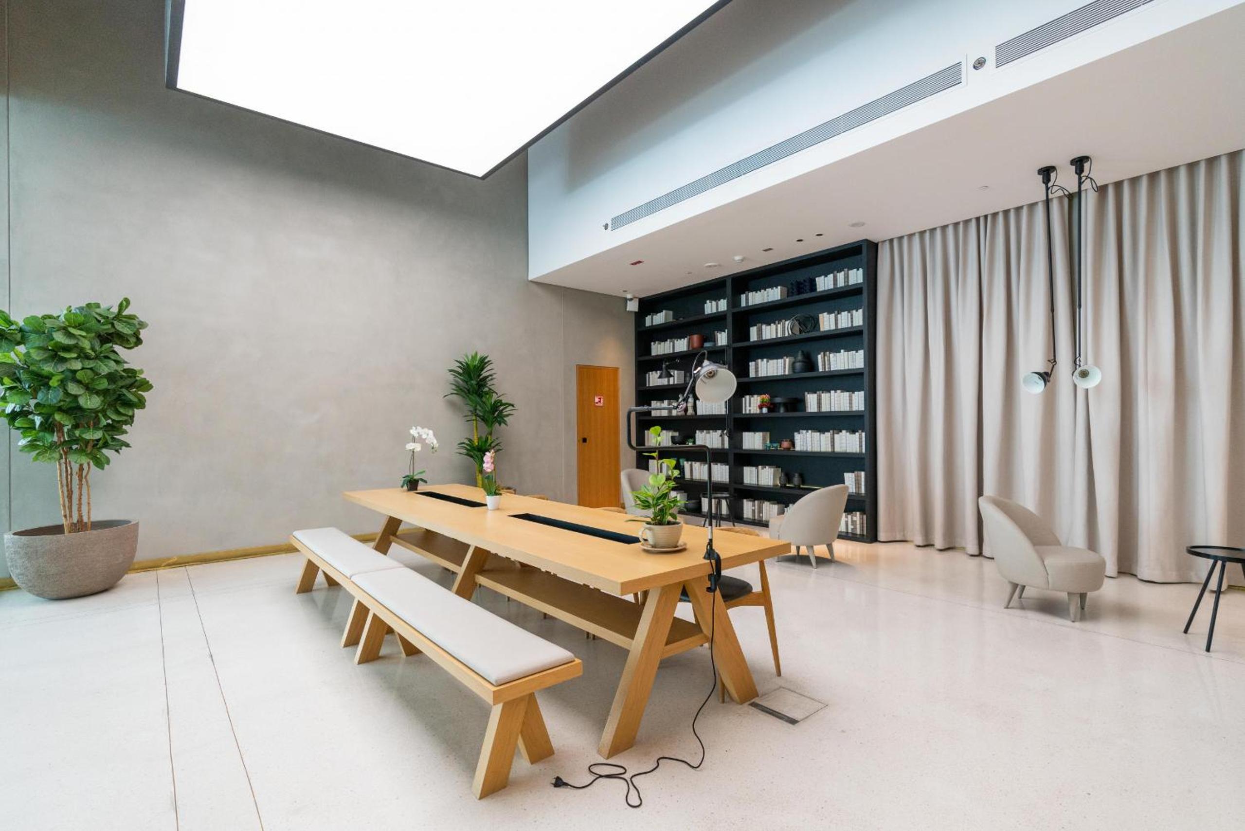 Marquise Square, Business Bay Dubai - Mint Stay