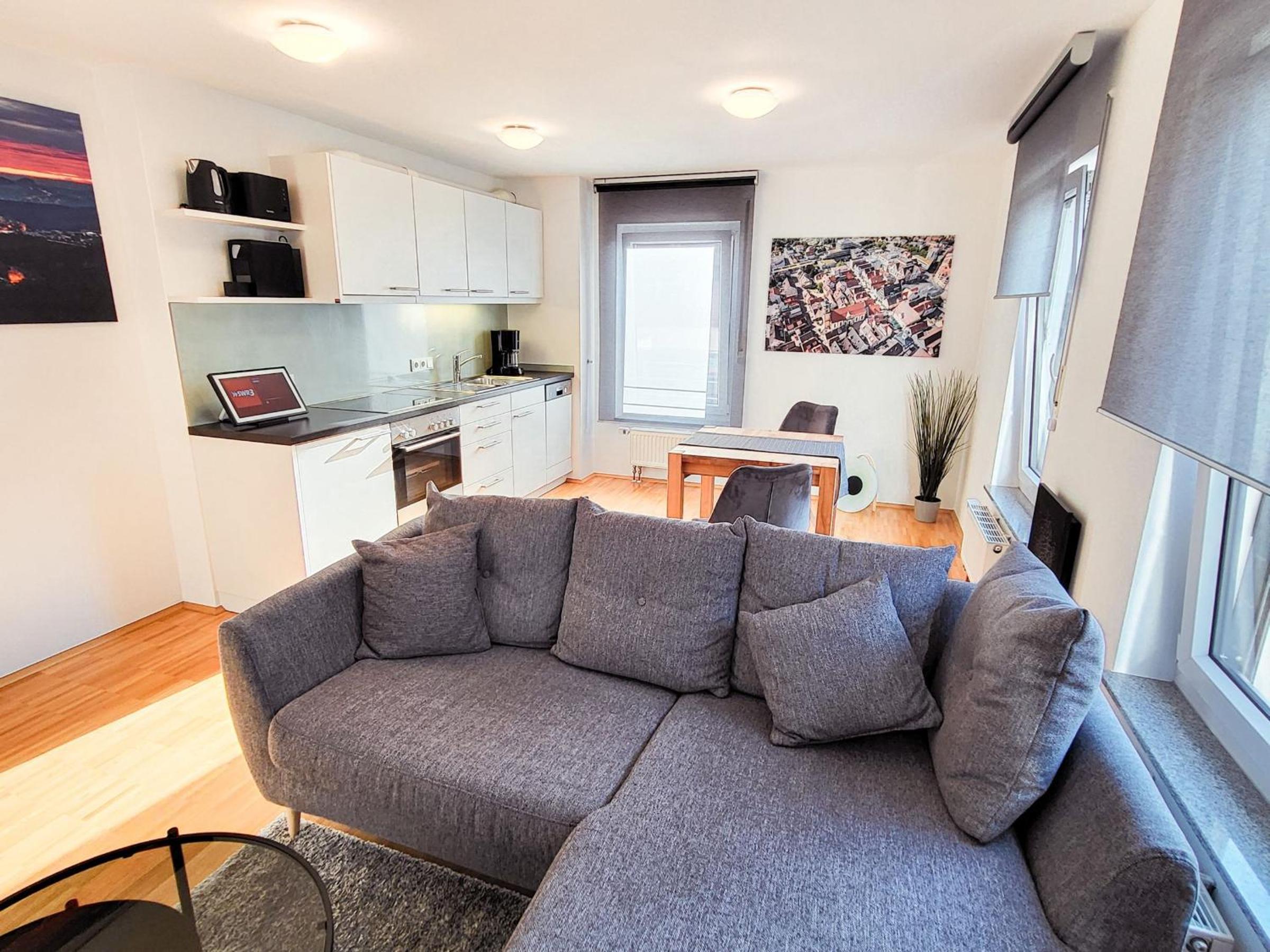 Zentrale Ferienwohnung in Aalen City mit 4-Sternen view 3
