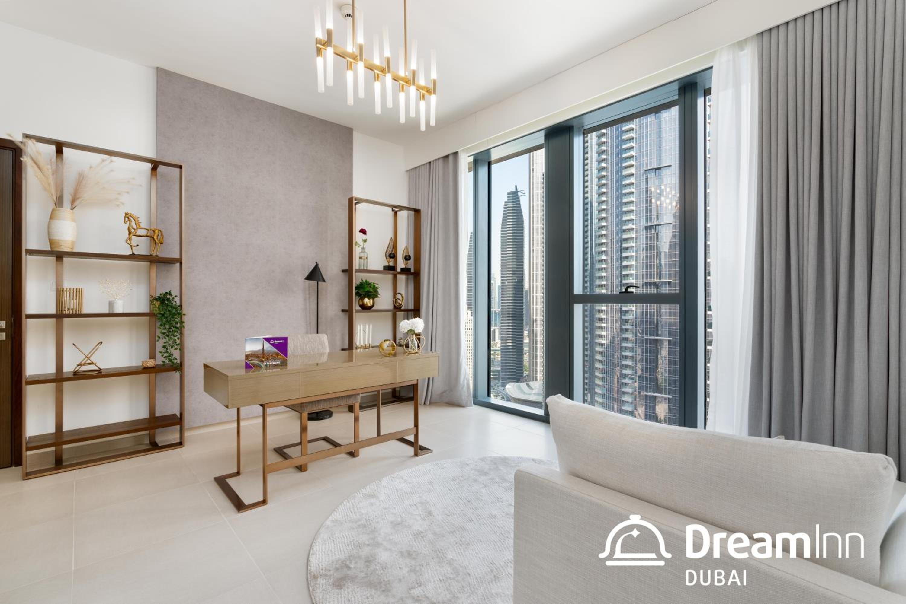Dream Inn Apartments- Boulevard Heights