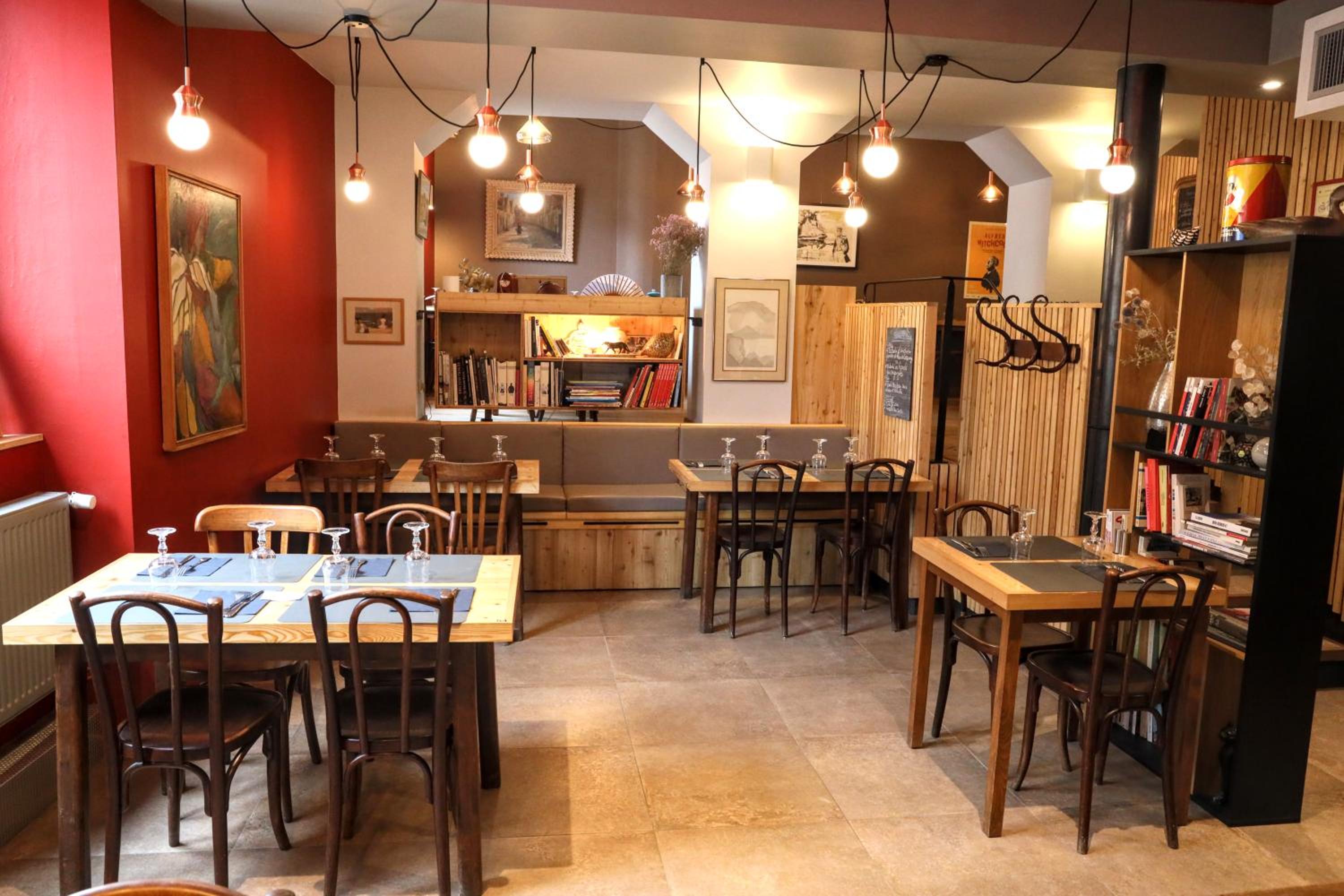 restaurant