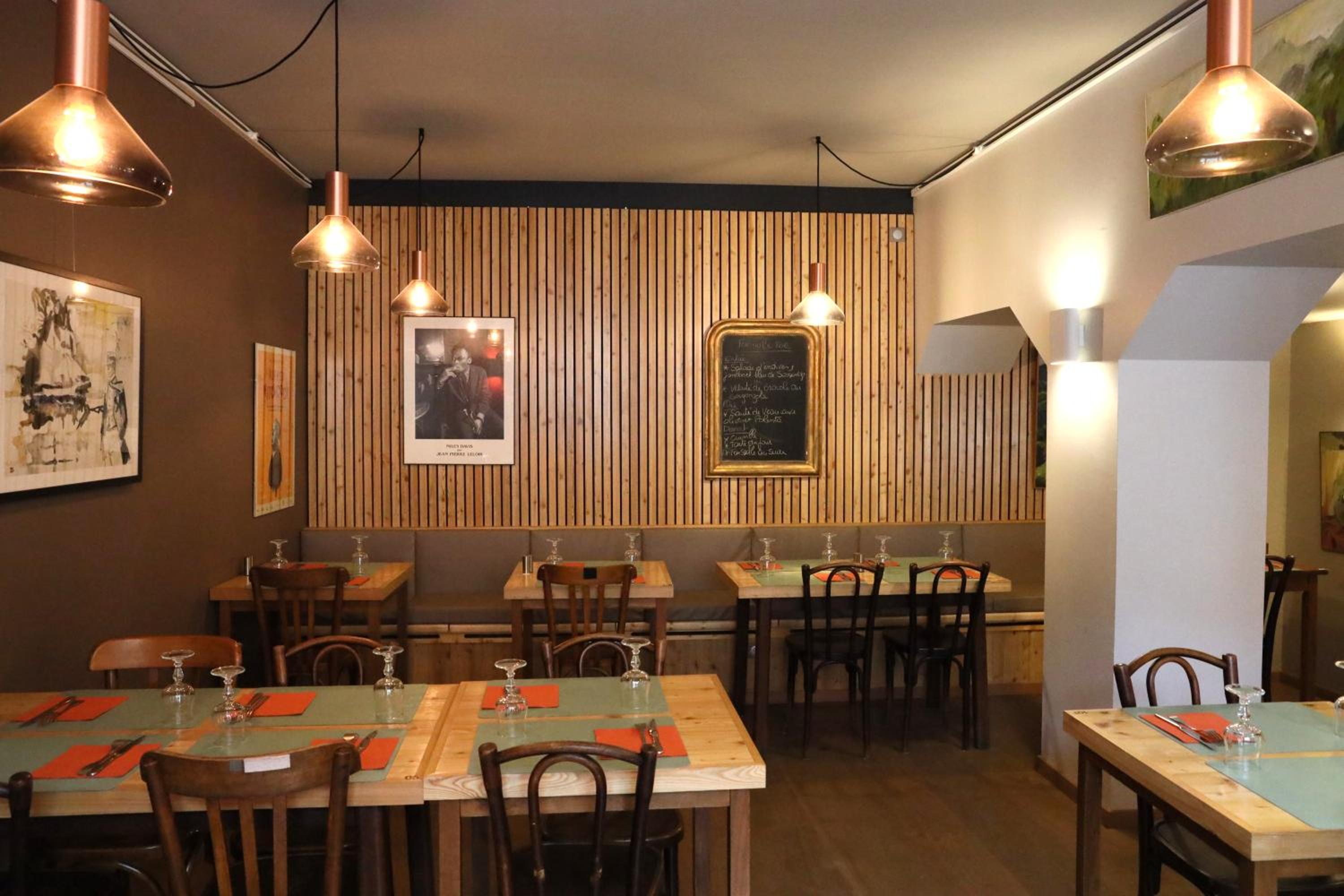 restaurant