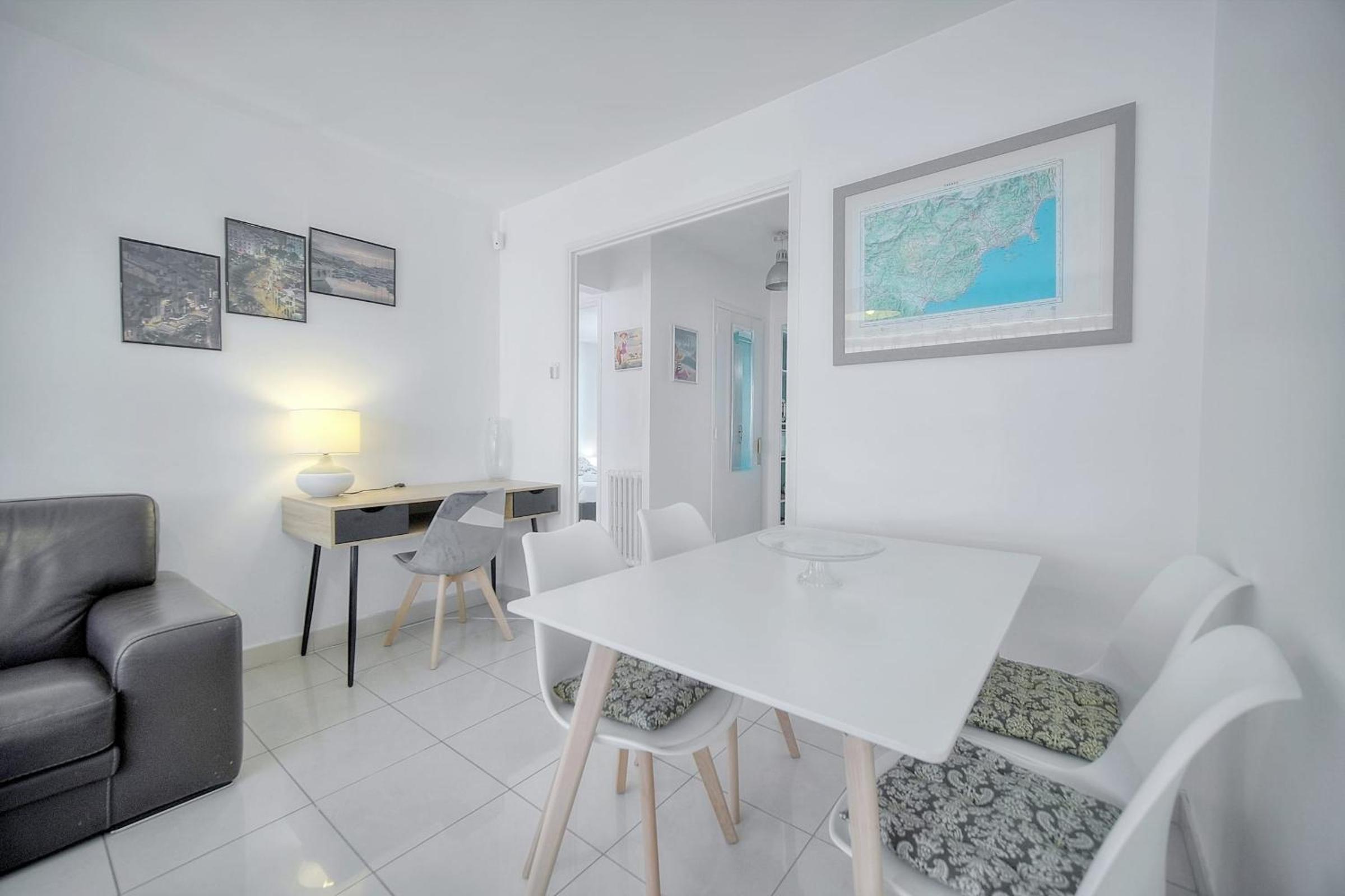 IMMOGROOM - Renovated apartment - Terrace - AC