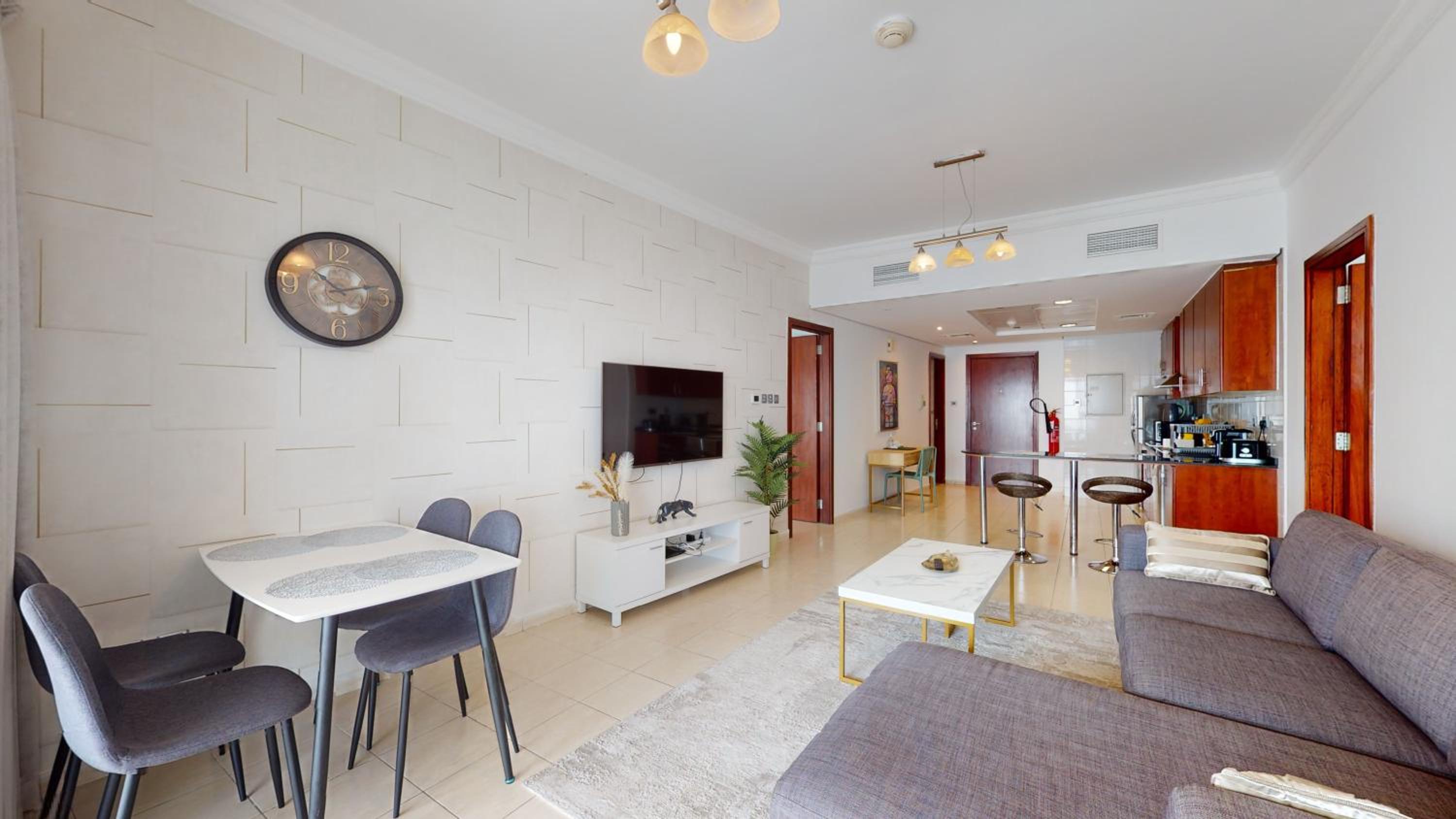 LV38 - Elegant 2BHK in Lake View Tower