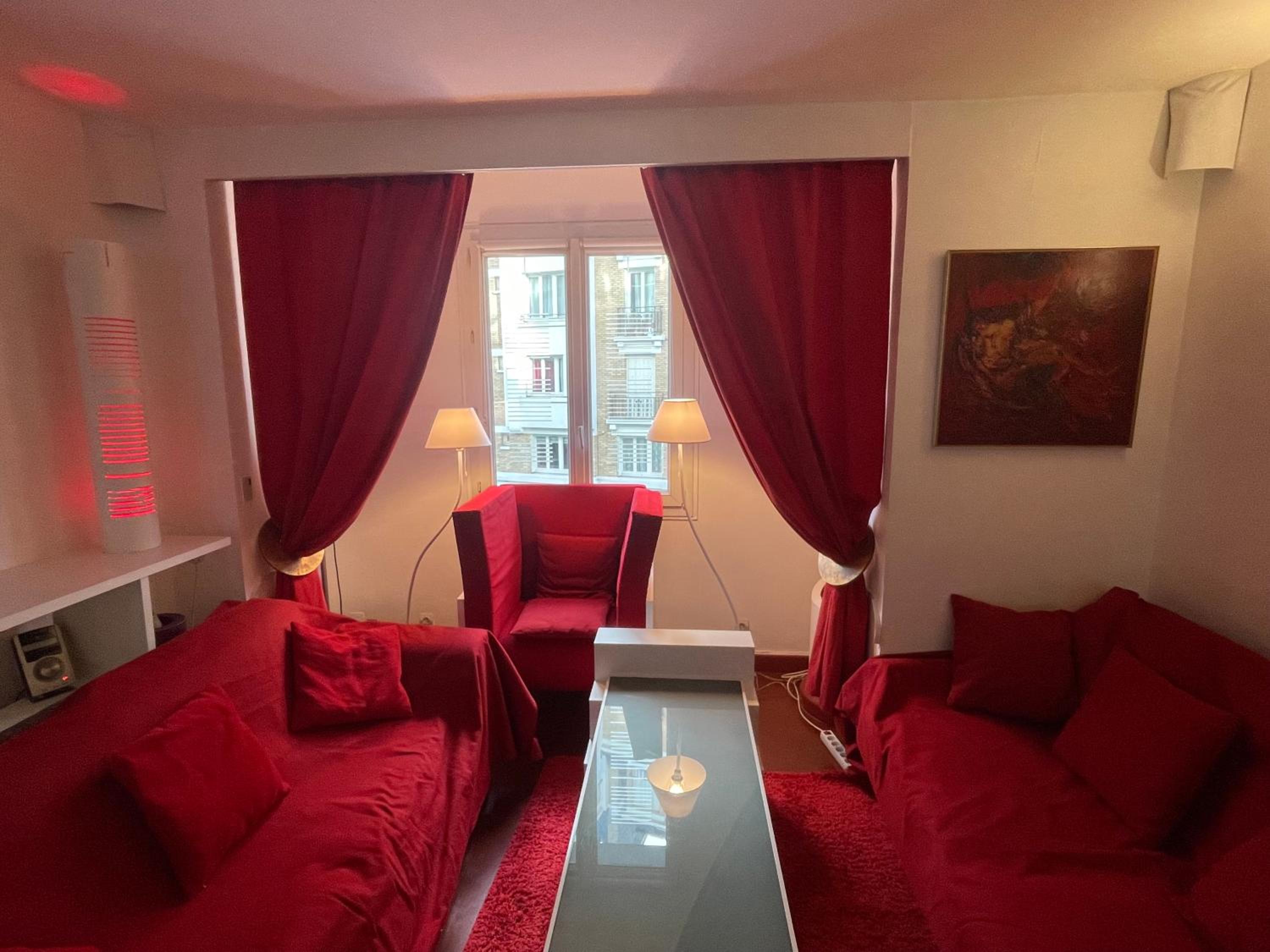 Red Flat Paris