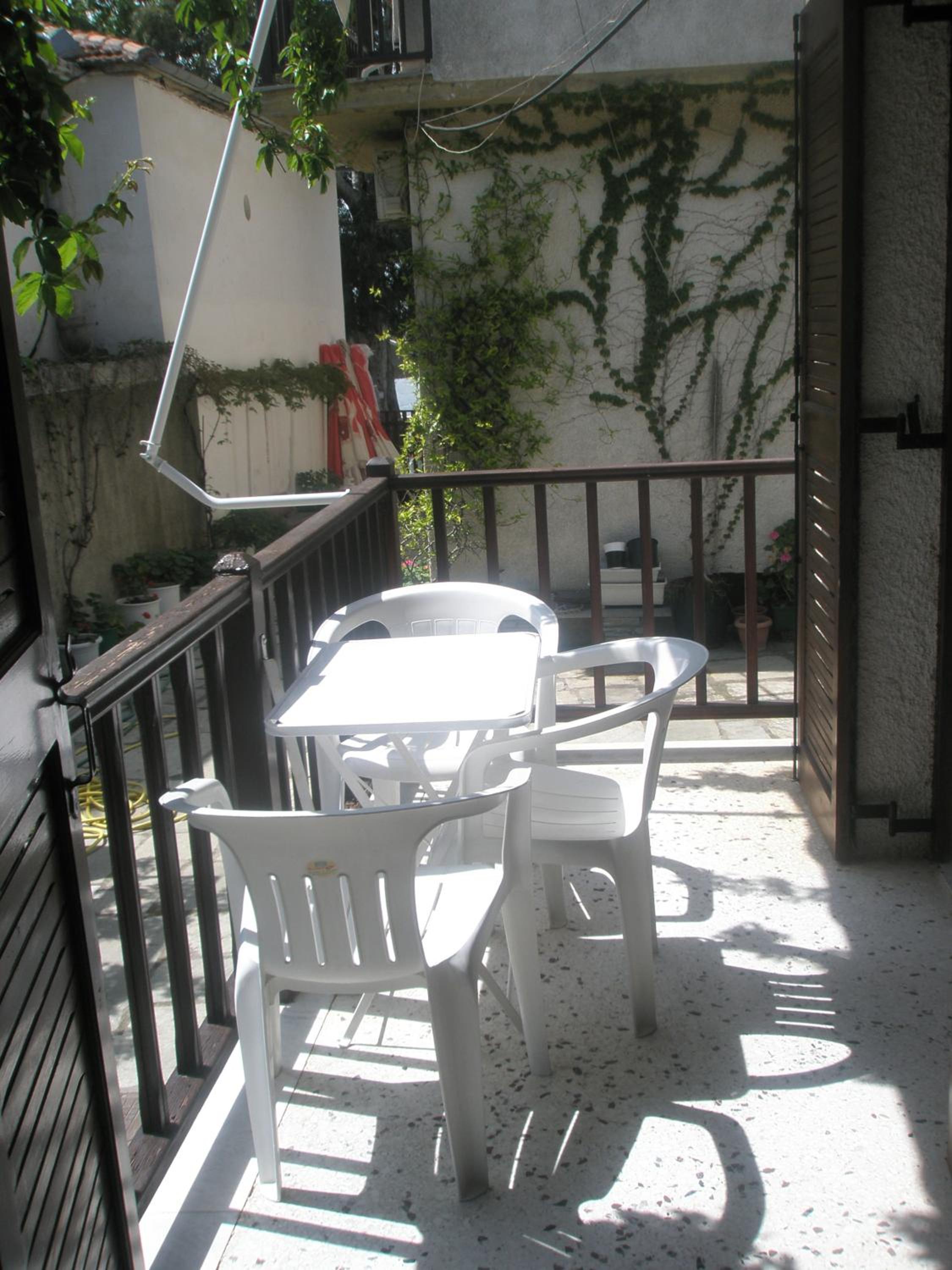 Arriba Apartments