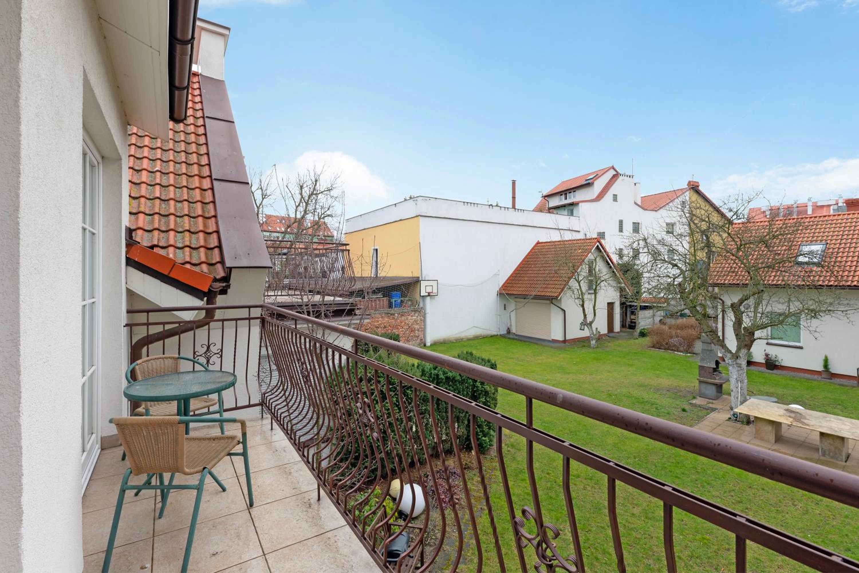 Villa Walecznych view 2