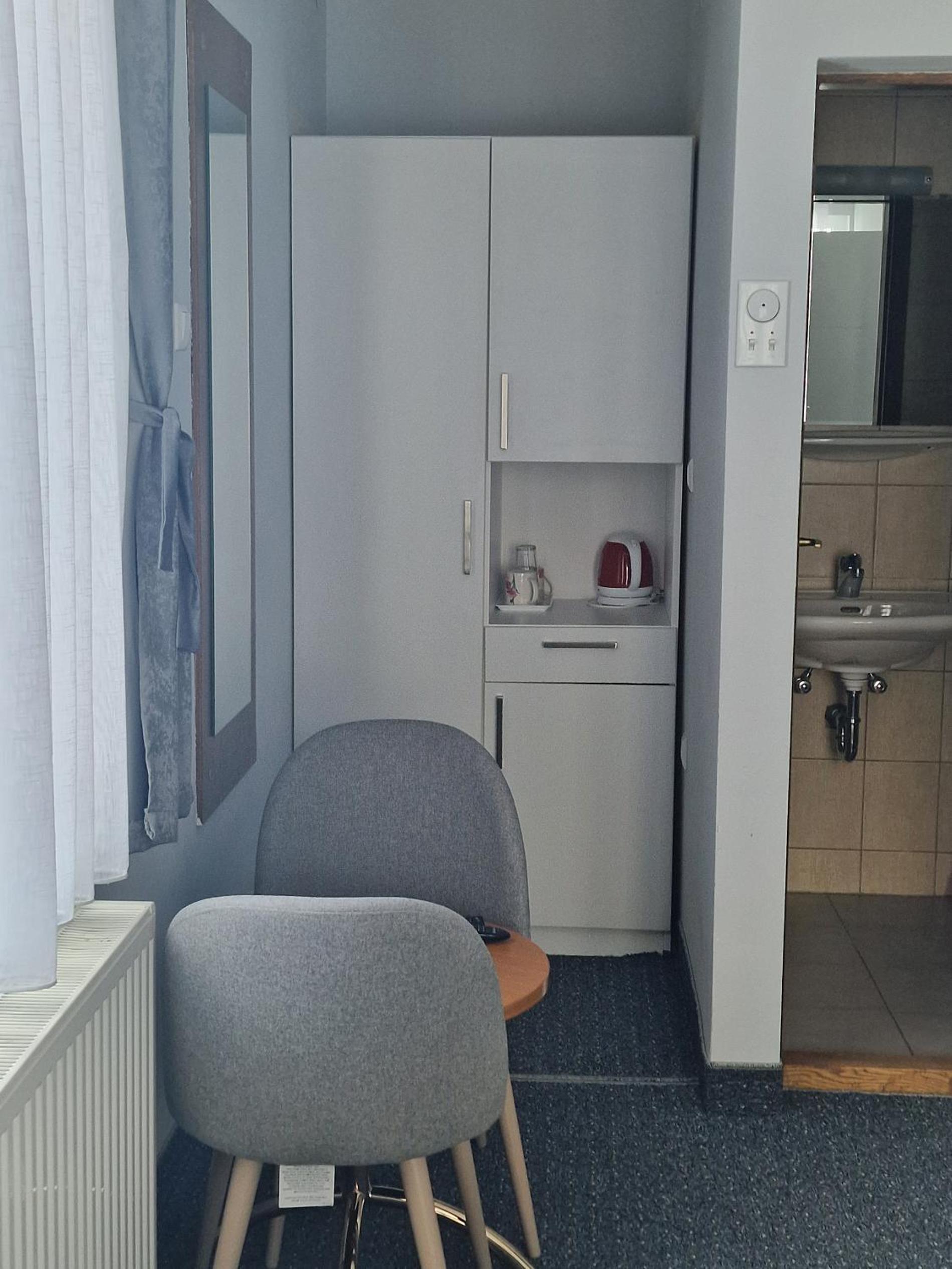 Apartments and Rooms Ski