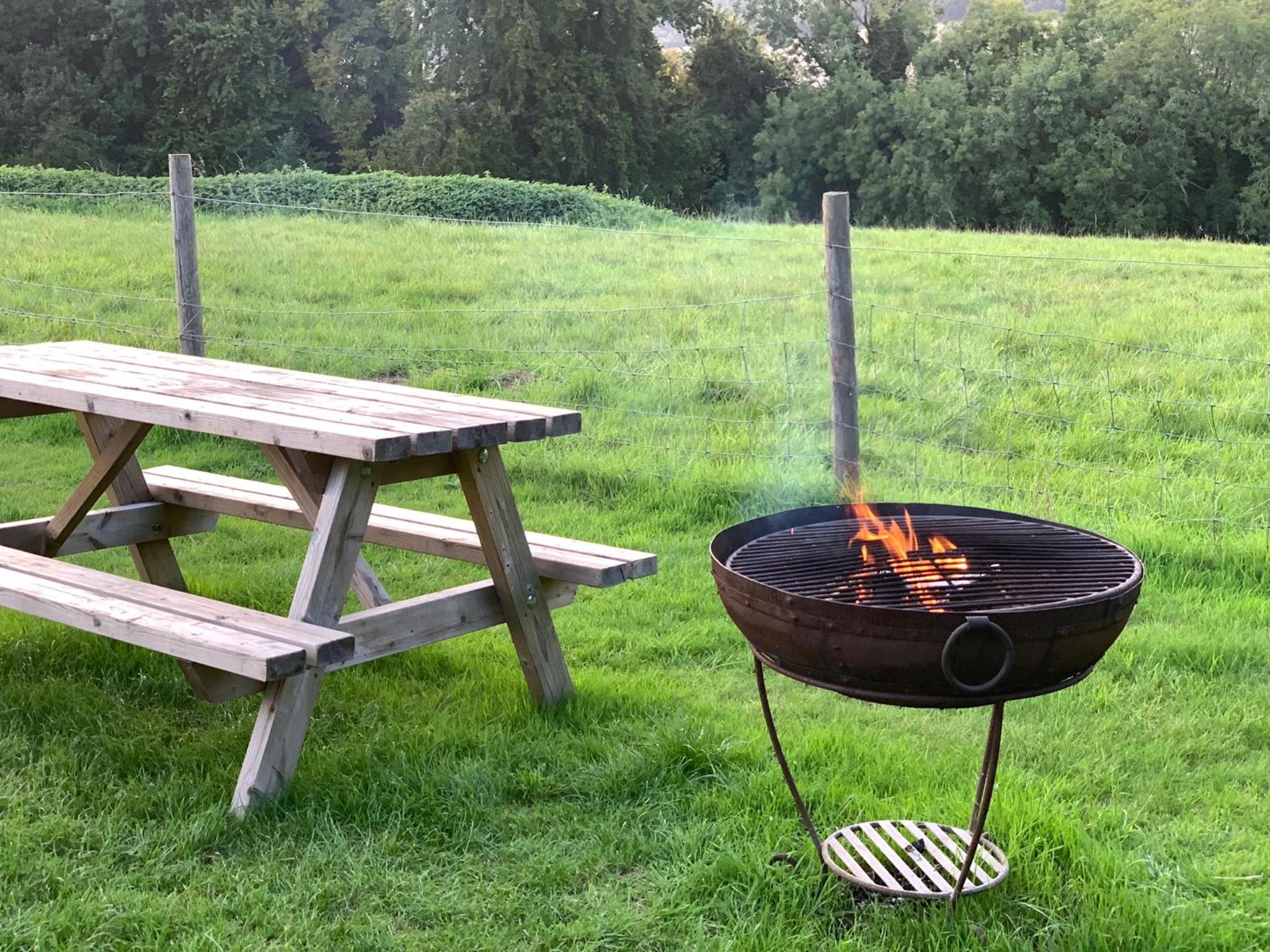 Home Farm Radnage Glamping Bell Tent 8, with Log Burner and Fire Pit view 3