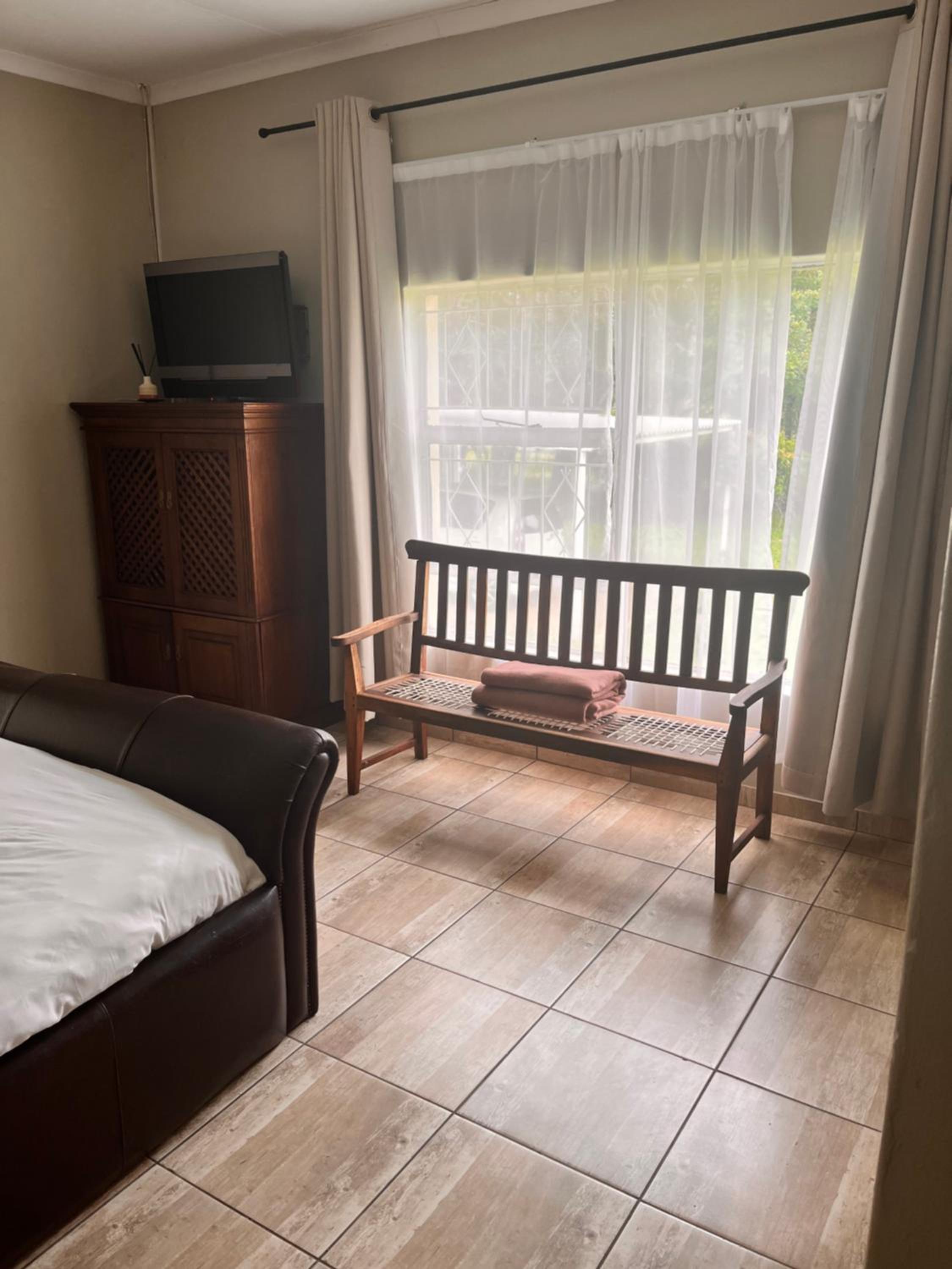 Tamryn Manor Guest House