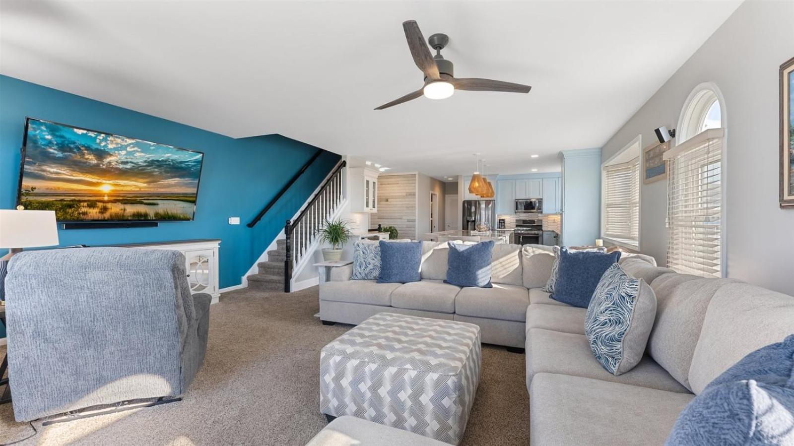 355 E 24th Ave, Unit 1 view 3