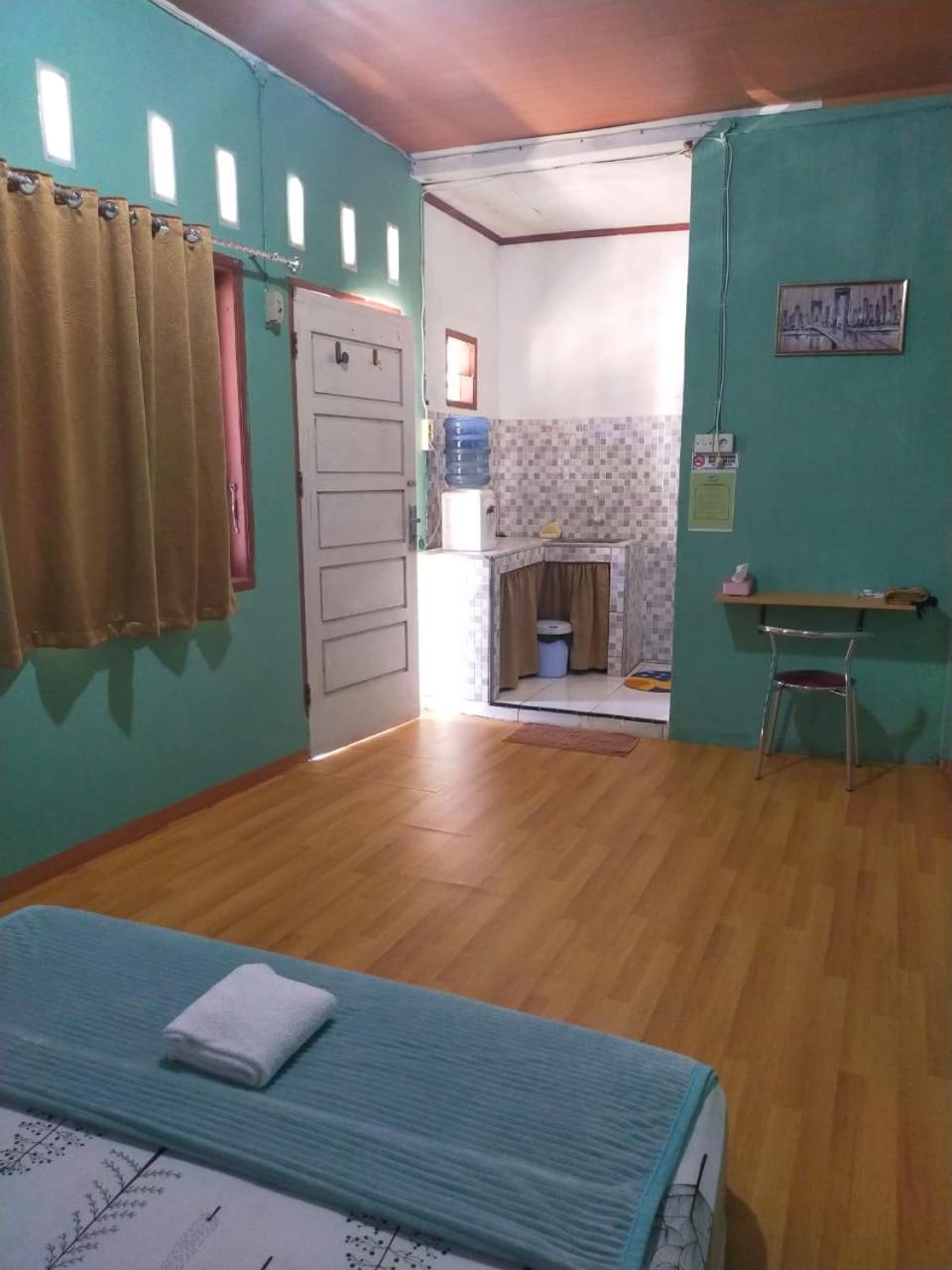 Mandeh Guesthouse Padang