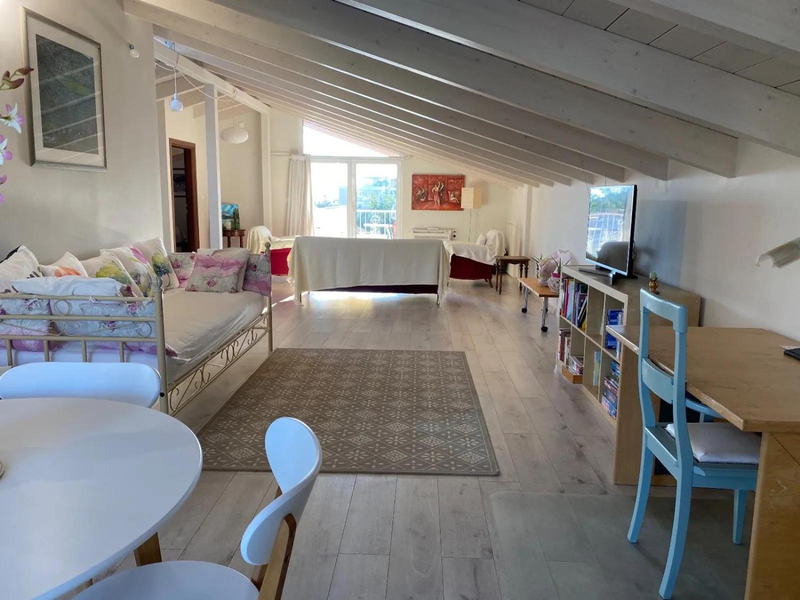 Sunny Apartment with Mountain View photo 5