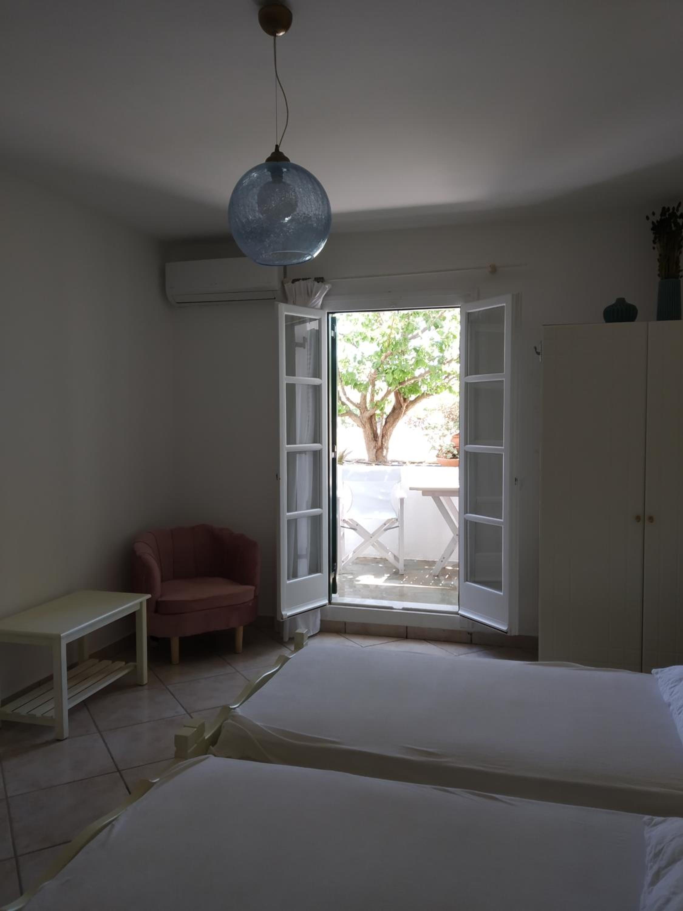 Photo 43