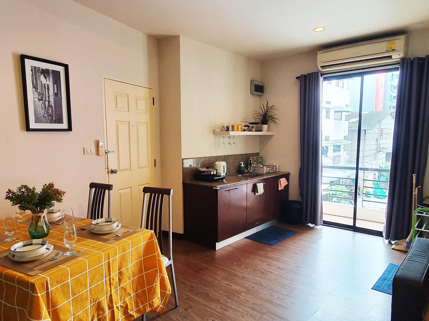 552 Residence