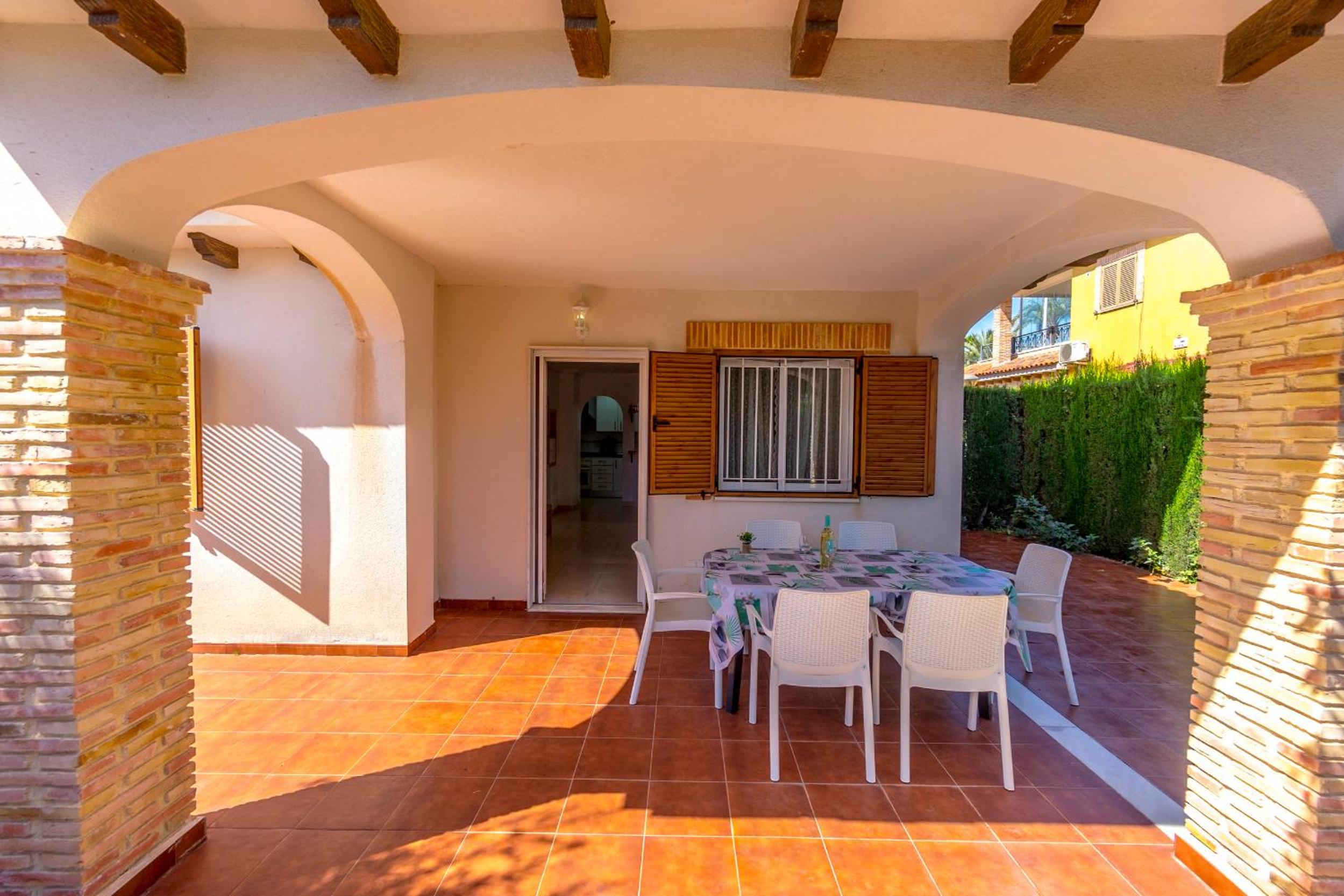 HE Lux Zenia Mar view 2