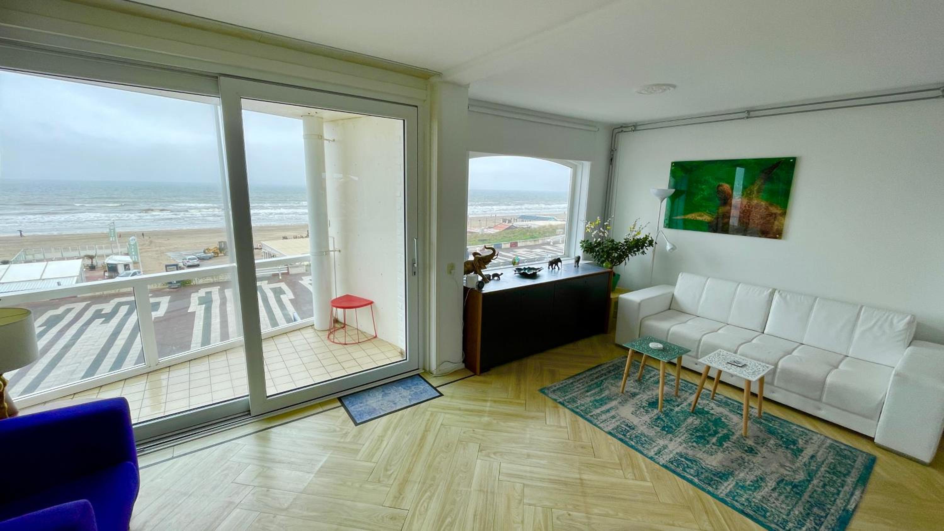 Beach Apartments Seaview Plus Parking view 4