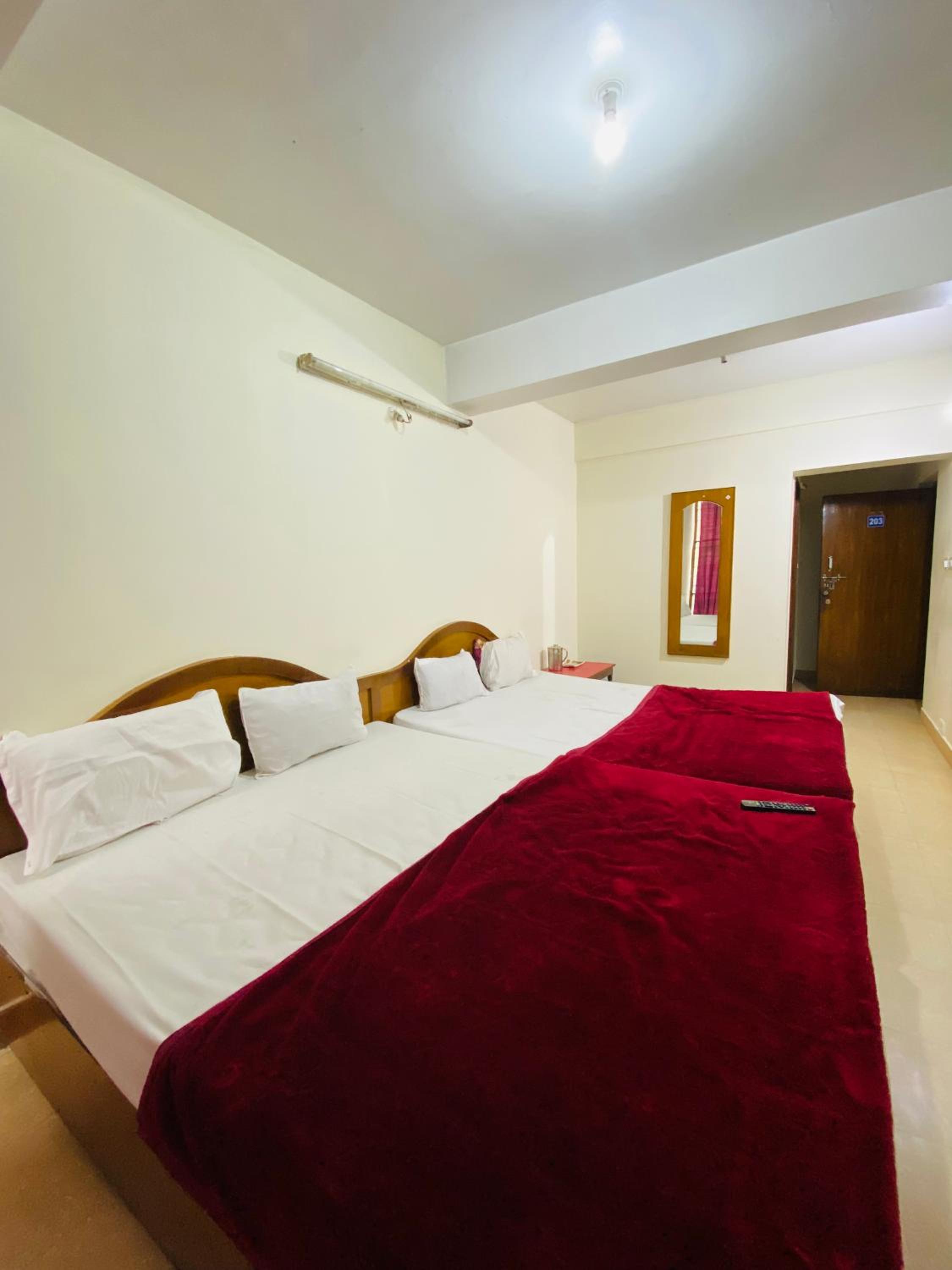 Hotel Nakshatra view 4