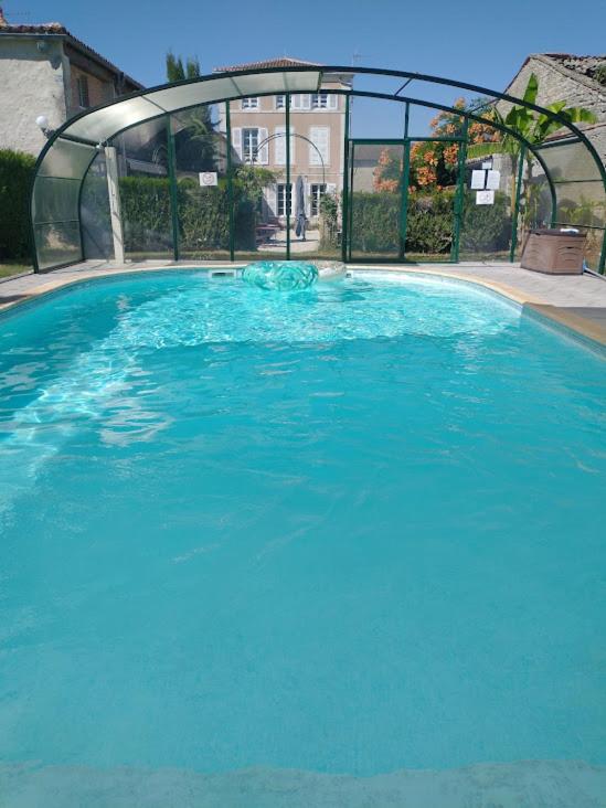Photo 18