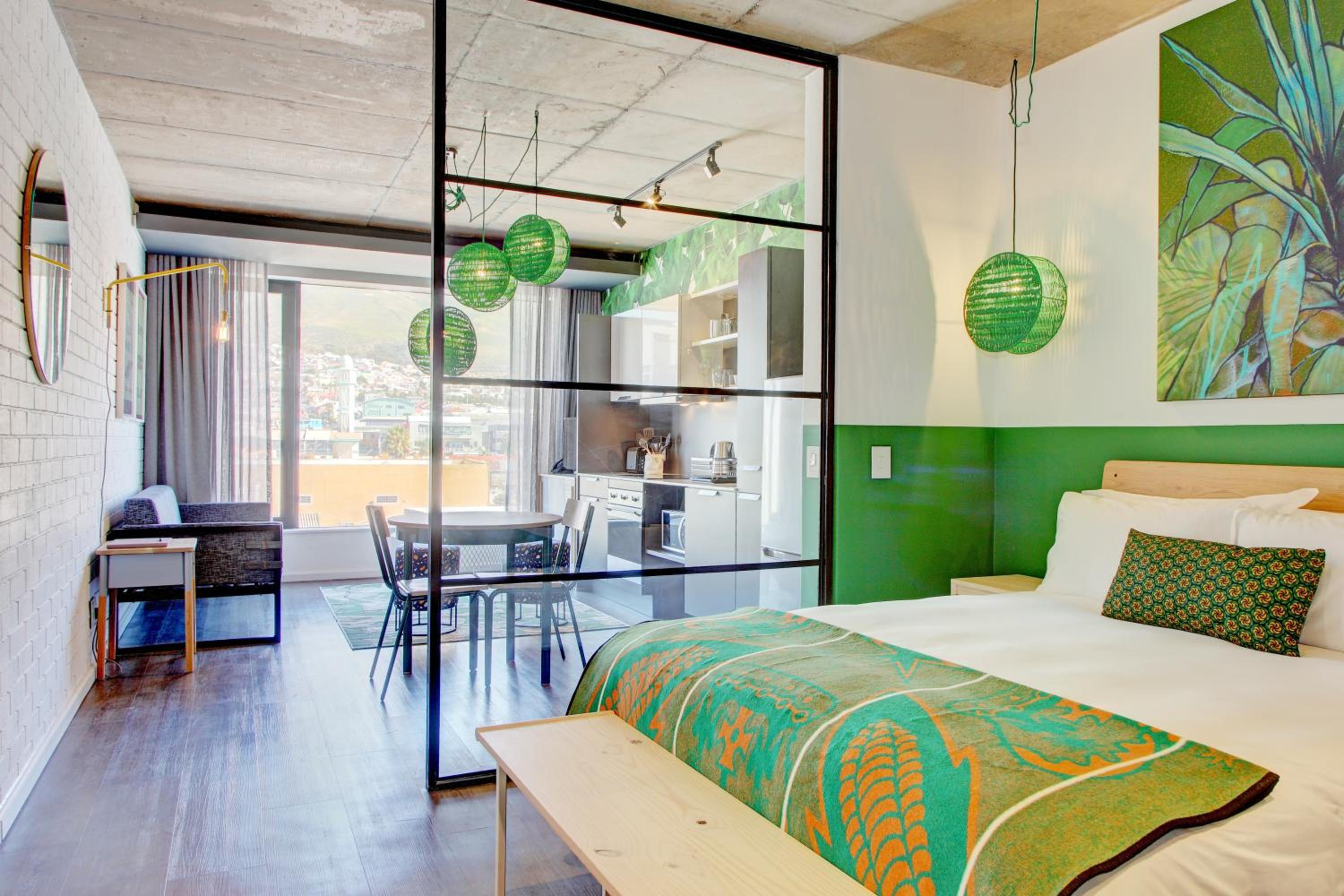 WEX1 Private Apartments by Perch Stays