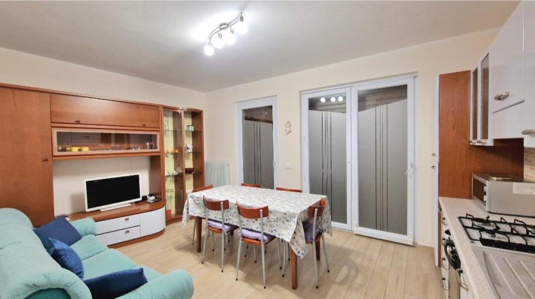 Chiara POOL apartment view 4
