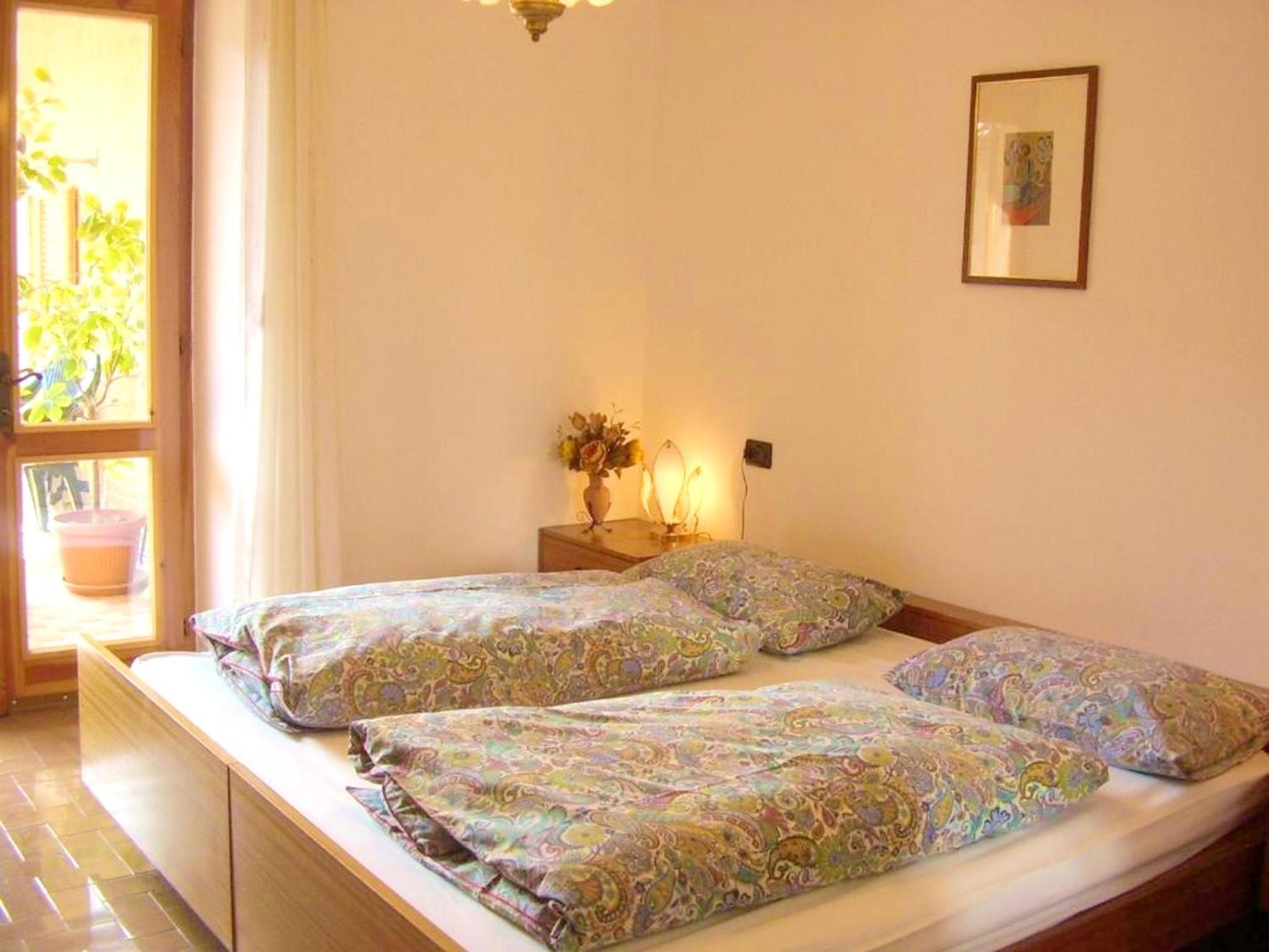 2 bedrooms appartement with furnished balcony and wifi at Prabione 8 km away from the beach photo 3