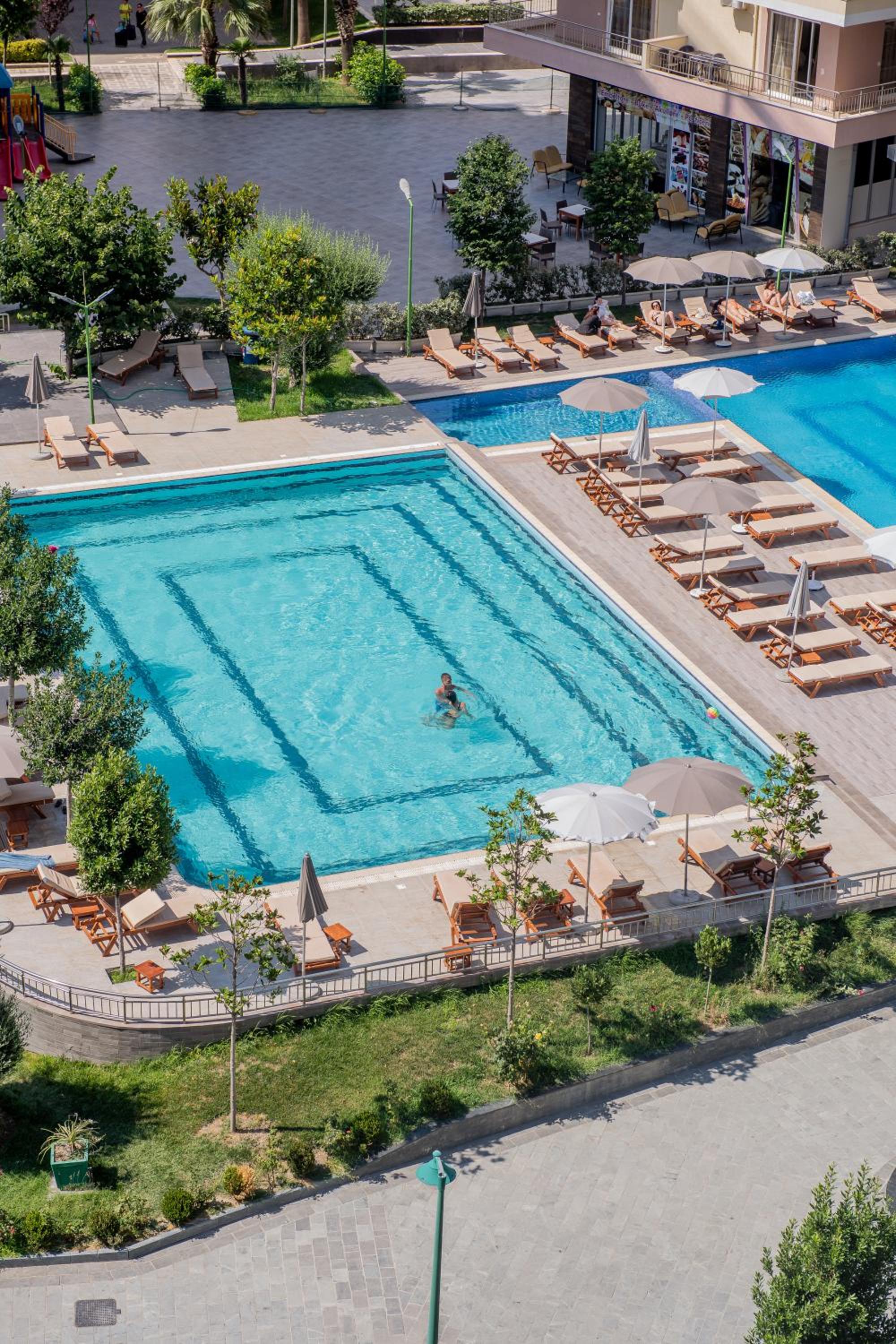 Hotel Deluxe & Executive SPA by Rafaelo - Image 1