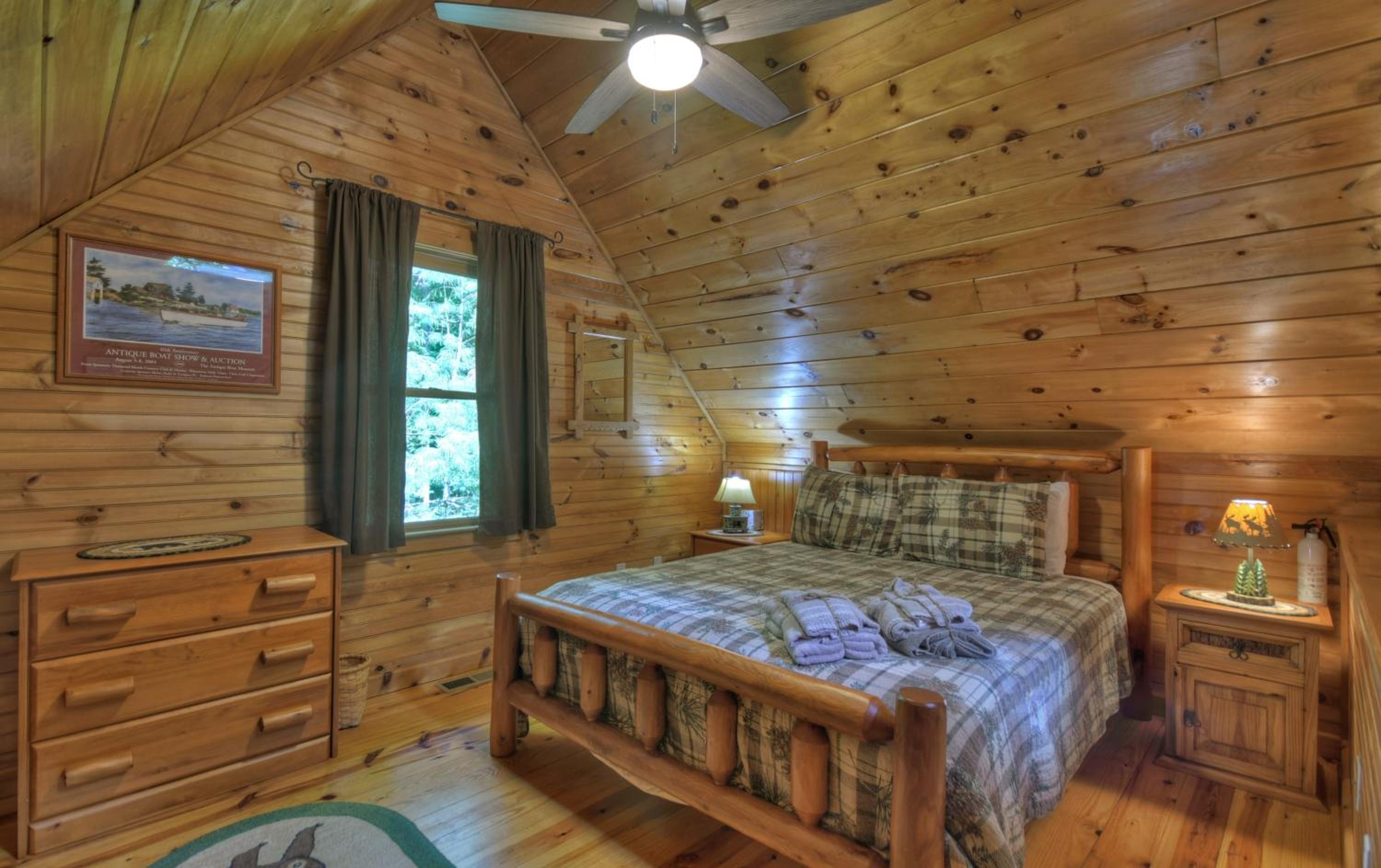 Snuggle Inn