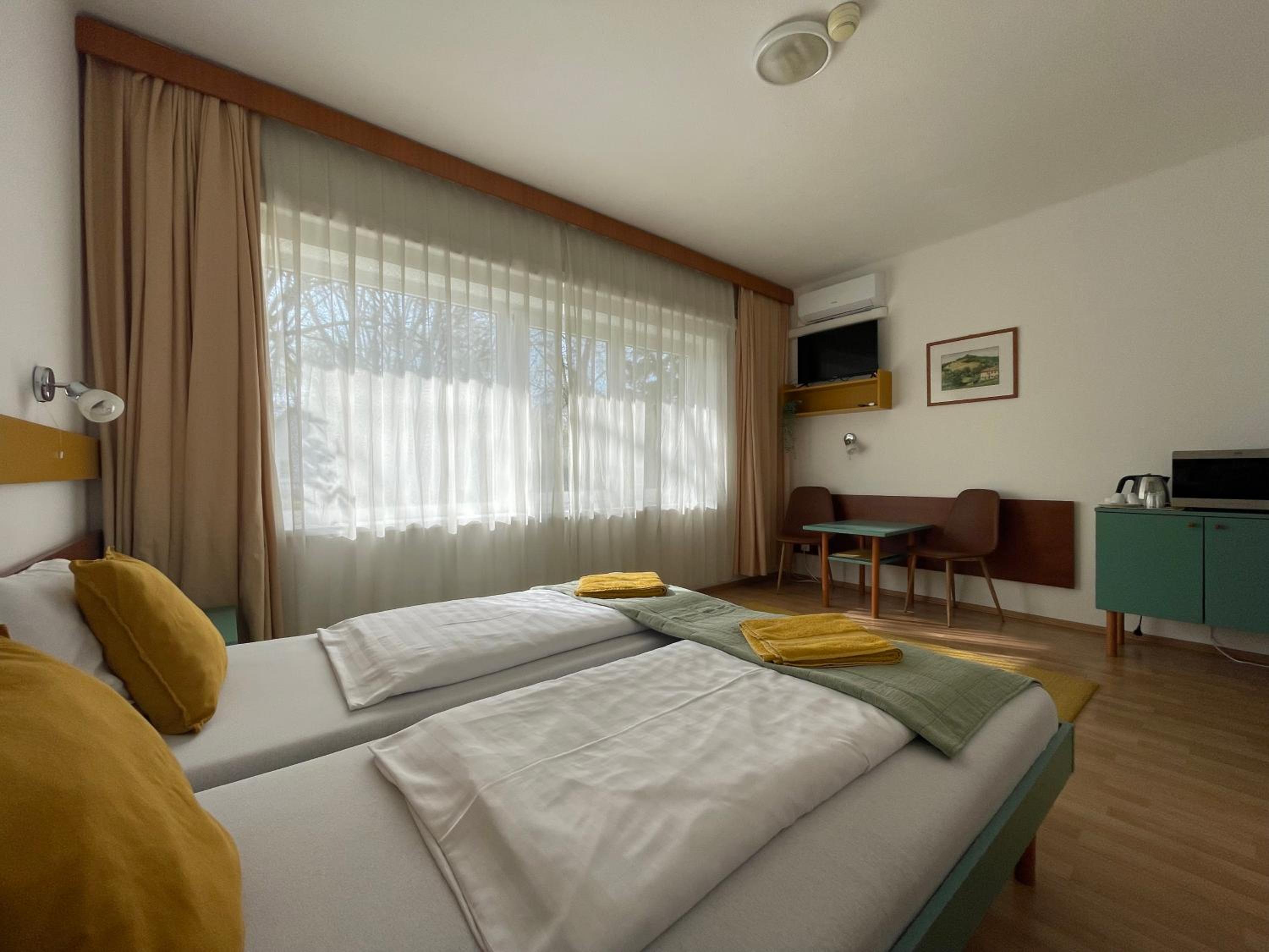 Hello Balcsi Apartmanház view 2