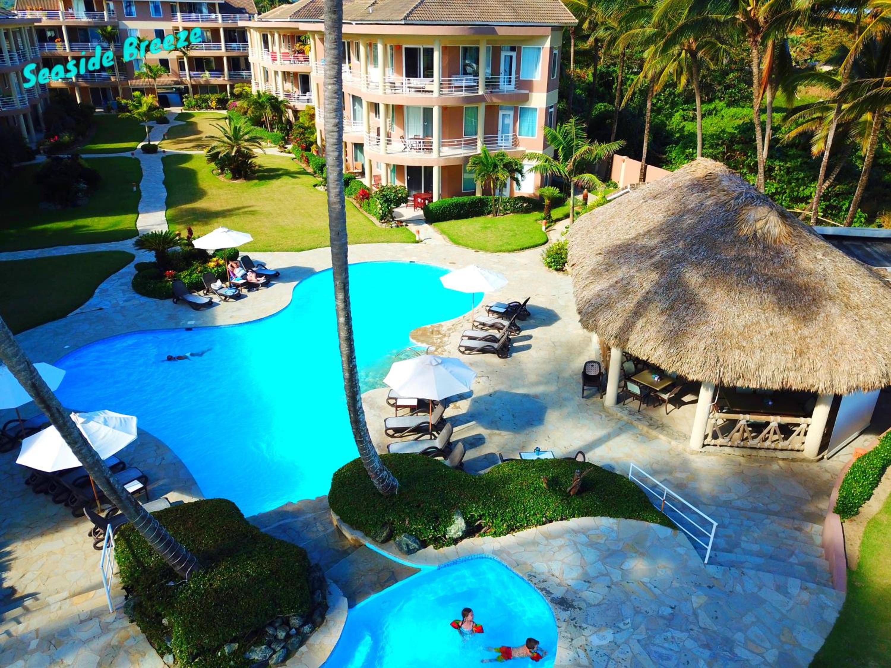 3BR Seaside penthouse - Beach front