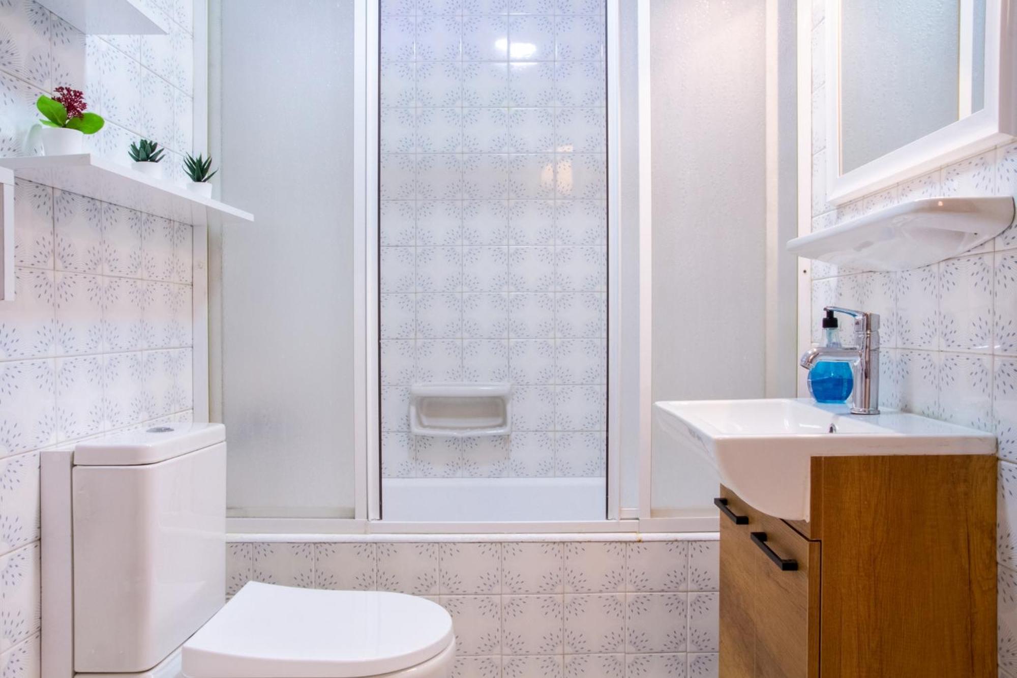 Gorgeous Flat with Balcony in Izmir Konak photo 4
