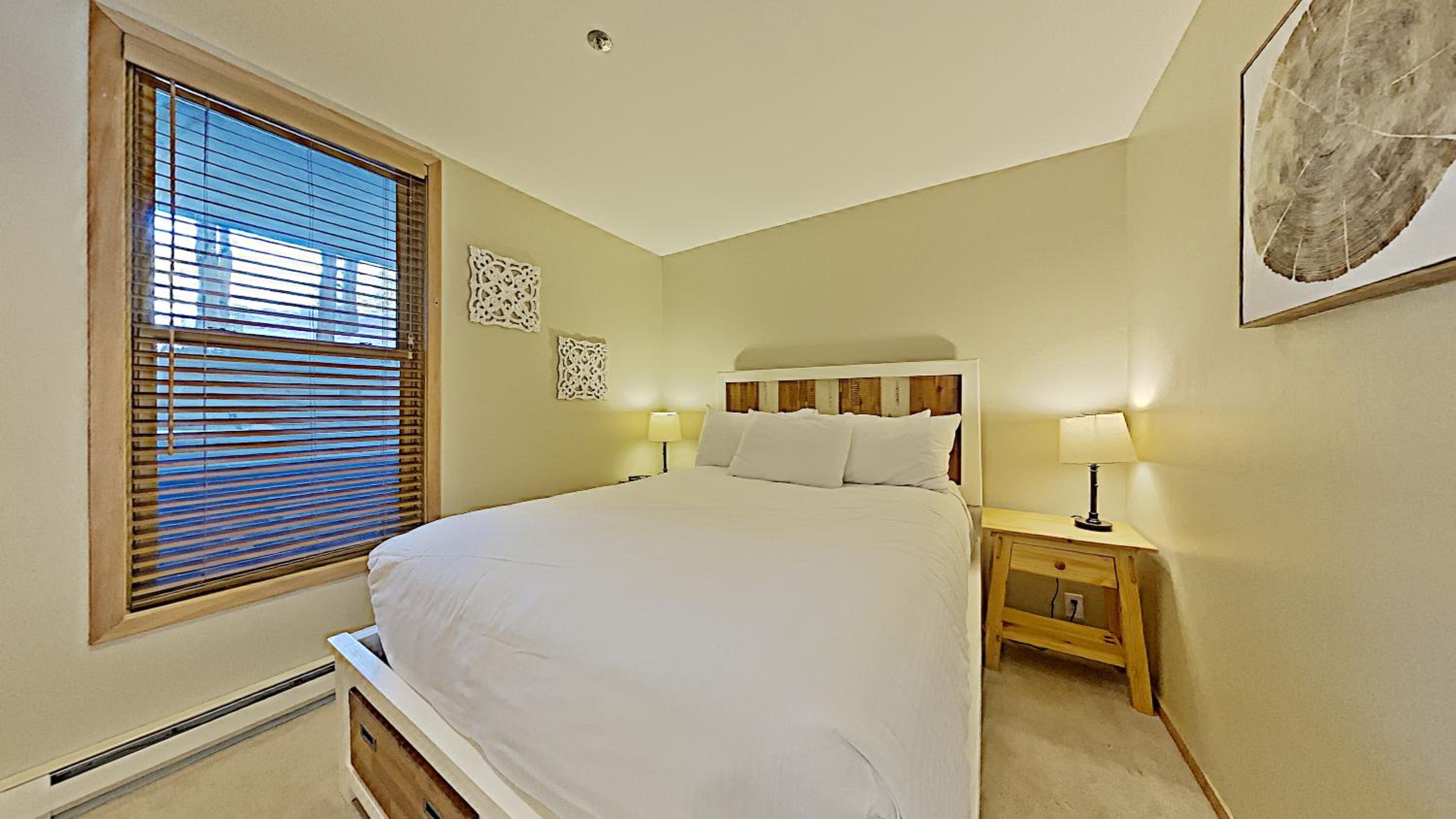 River Bank Lodge 2907