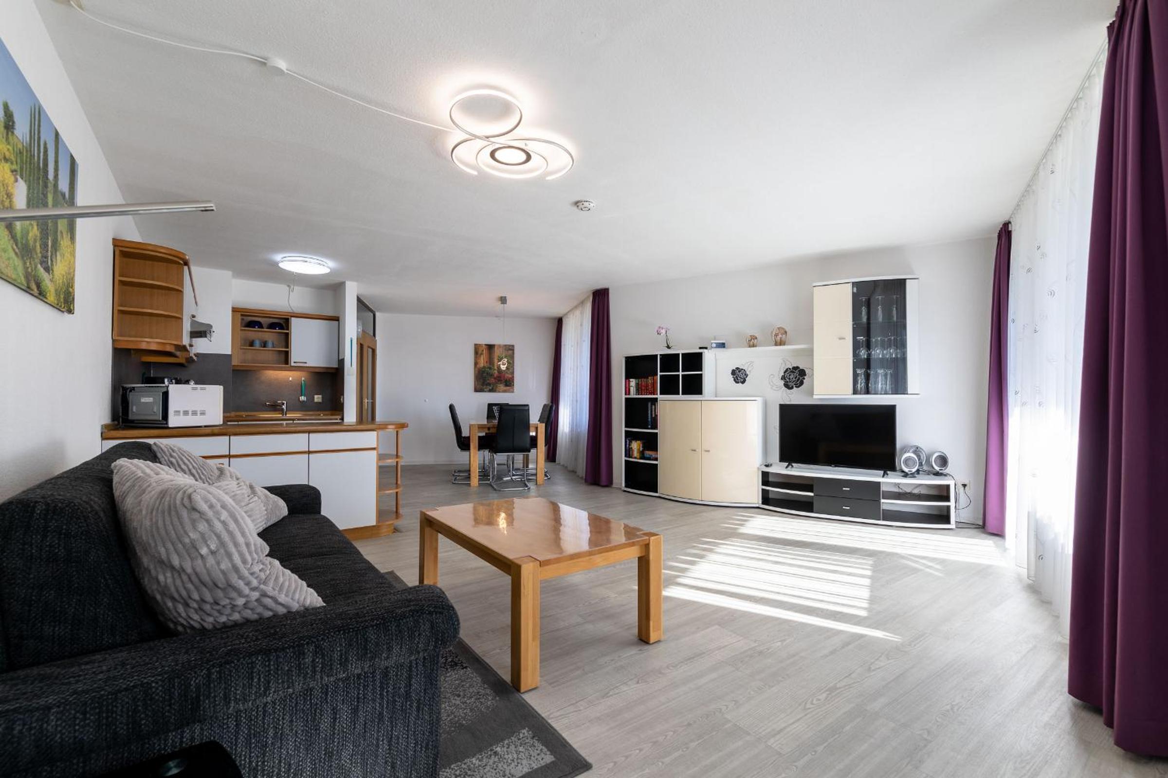 Ferienwohnpark Immenstaad am Bodensee Zwei-Zimmer-Apartment 53 17